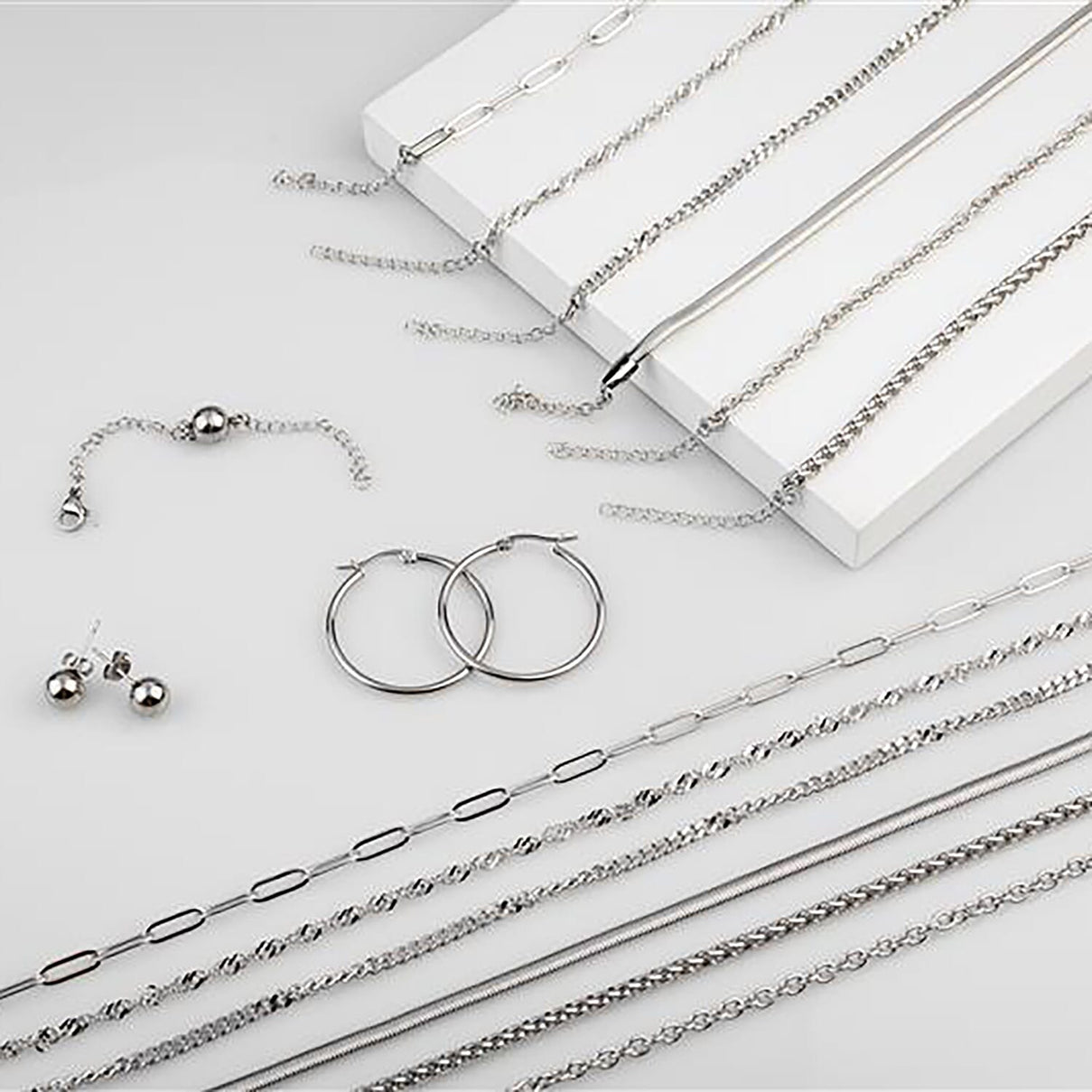 Ever True: 15 Piece Jewellery Gift Set - 6 Necklace, 6 Bracelet, 2 Pairs Earrings, 1 Magnetic Clasp with Extender and Velvet Pouch in 18K White Gold IP Plated 4071921 4