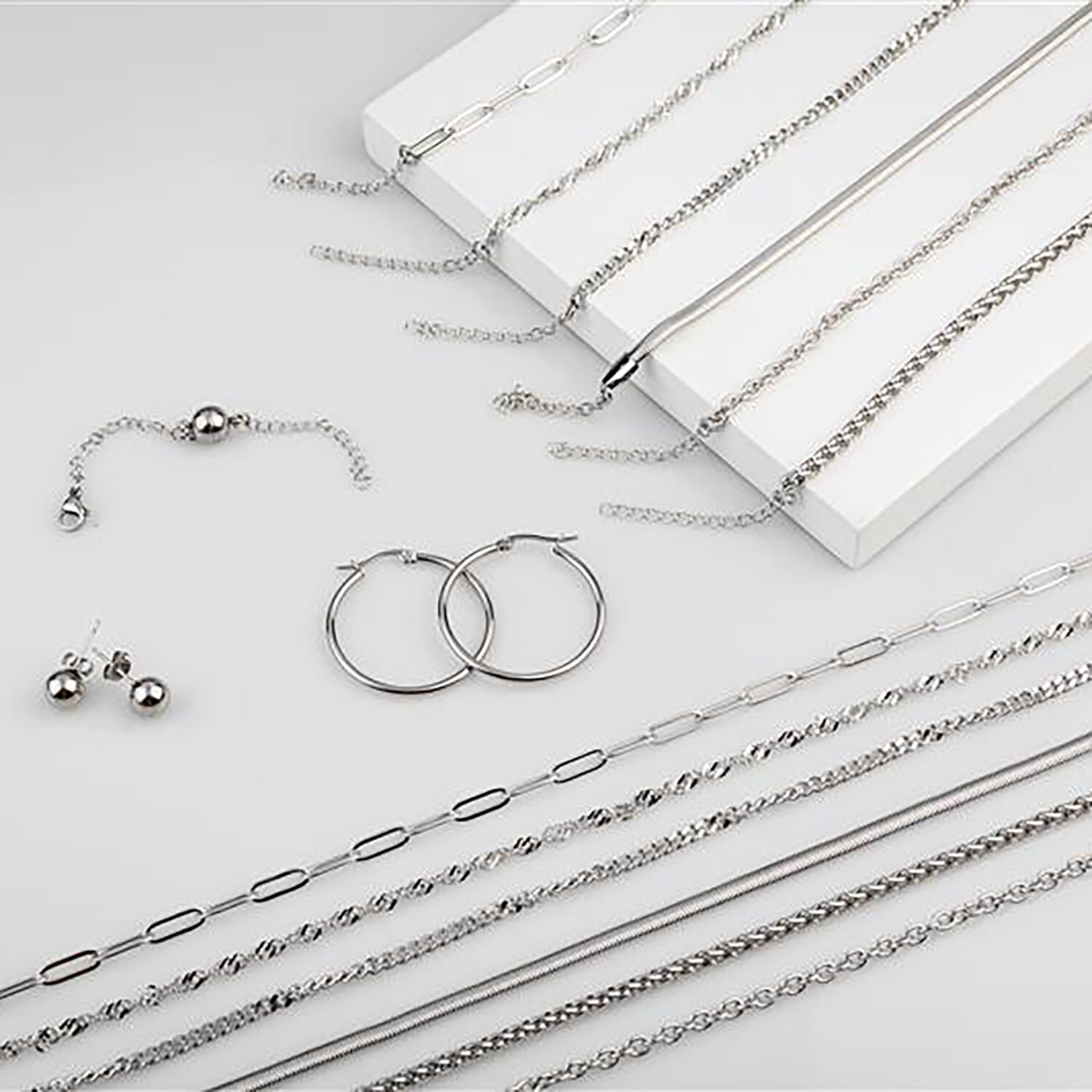Ever True: 15 Piece Jewellery Gift Set - 6 Necklace, 6 Bracelet, 2 Pairs Earrings, 1 Magnetic Clasp with Extender and Velvet Pouch in 18K White Gold IP Plated 4071921 4
