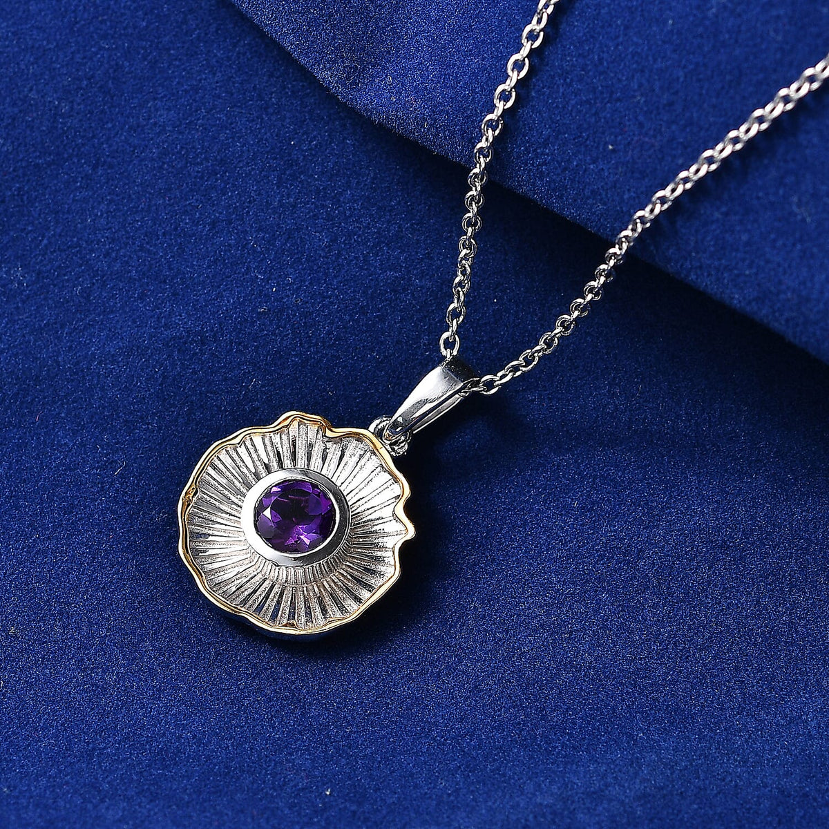 EverTrue - African Amethyst Solitaire Solar Ray Pendant with Chain (Size 20) in Yellow Pen Plating V32512290 3