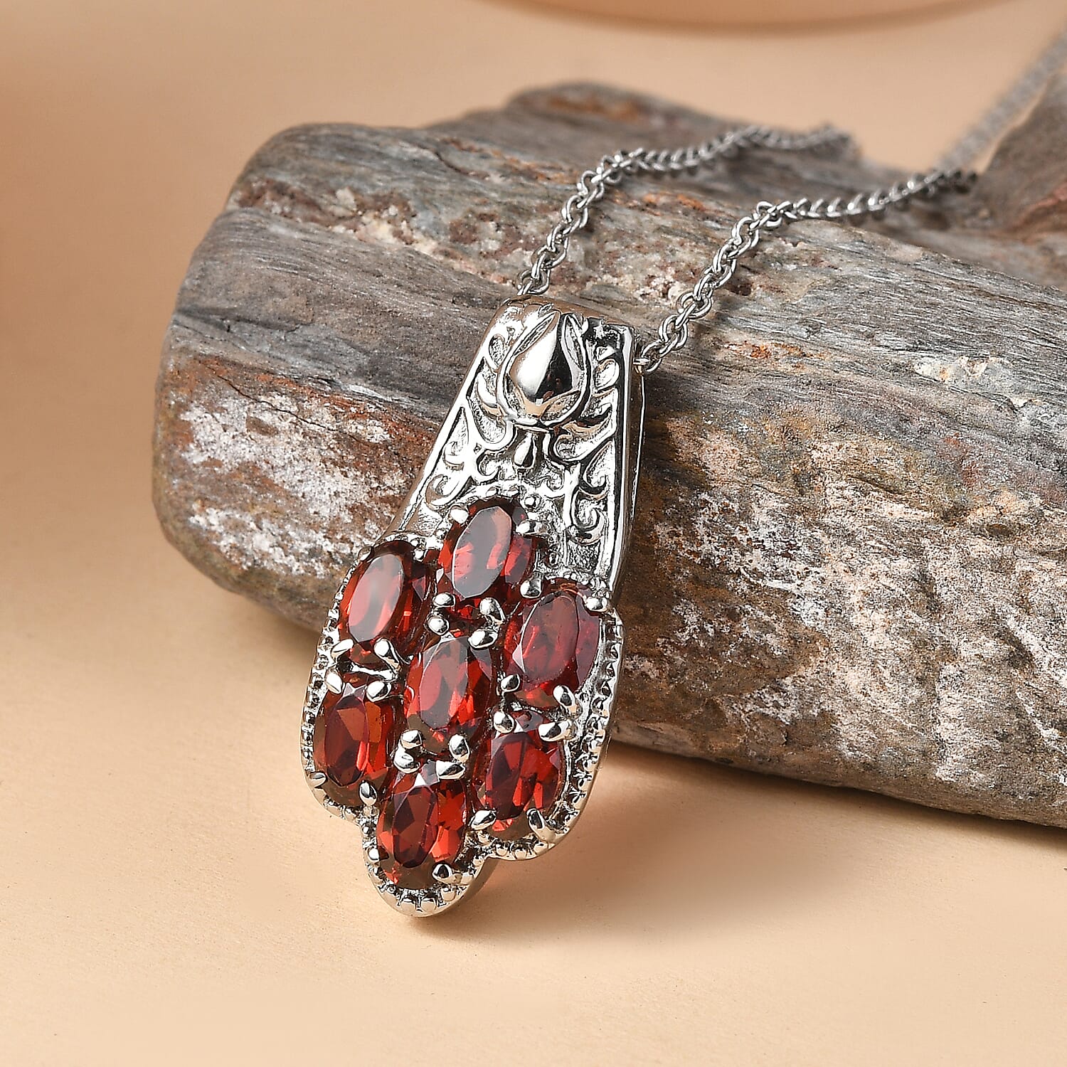 EverTrue Natural Mozambique Garnet Floral Cluster Pendant with Chain With Magnetic Clasp (Size 20) 4.19 Ct. 4460682 3