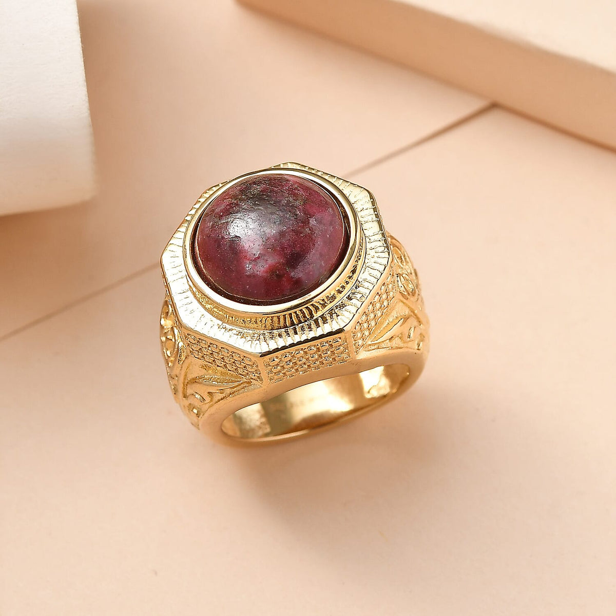 EverTrue Natural Thulite Solitaire Ring in Yellow Gold Plated 9.98 Ct. 8265099 1