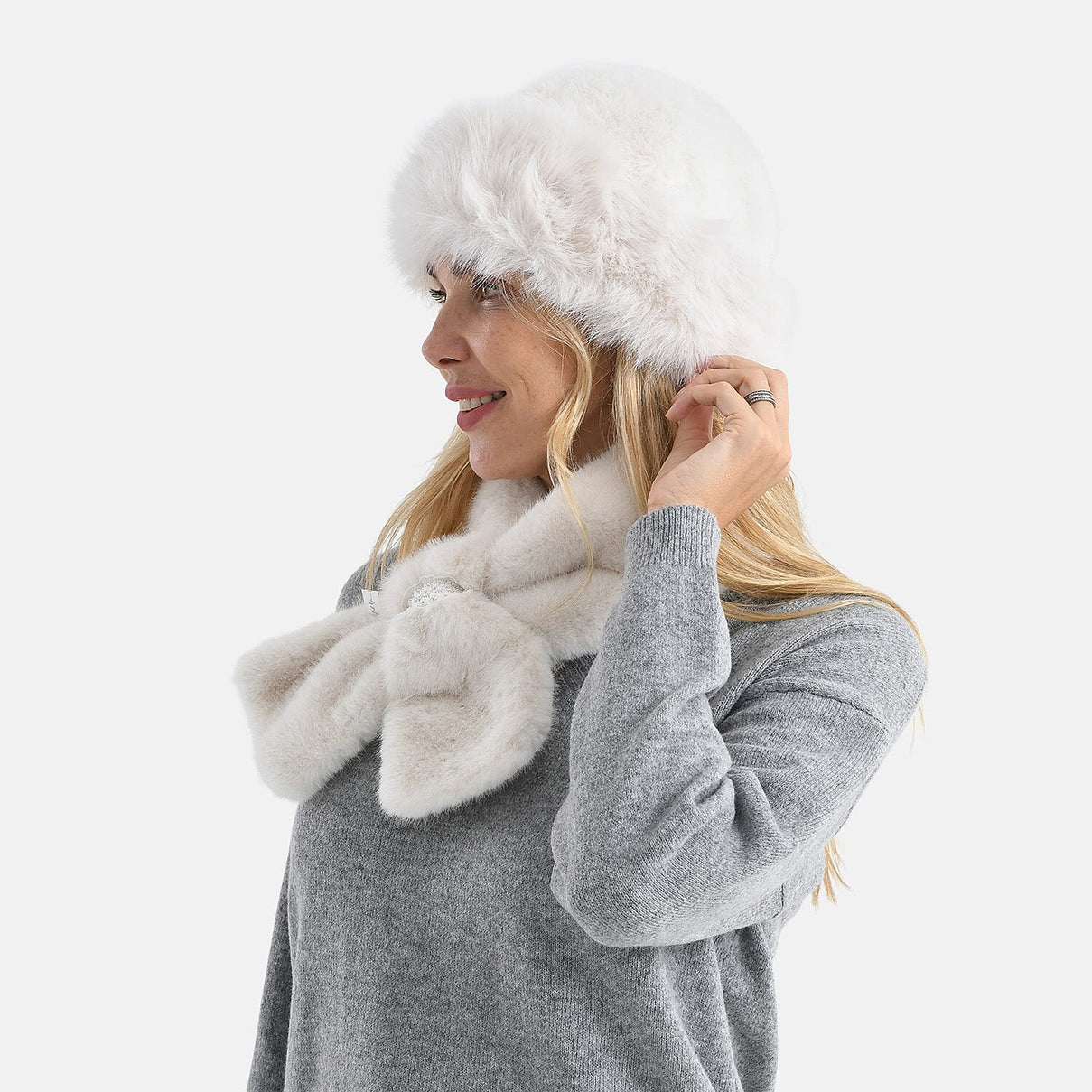 Faux Fur Scarf - Hat Two-Piece Set (One Size) - White 8247464 2