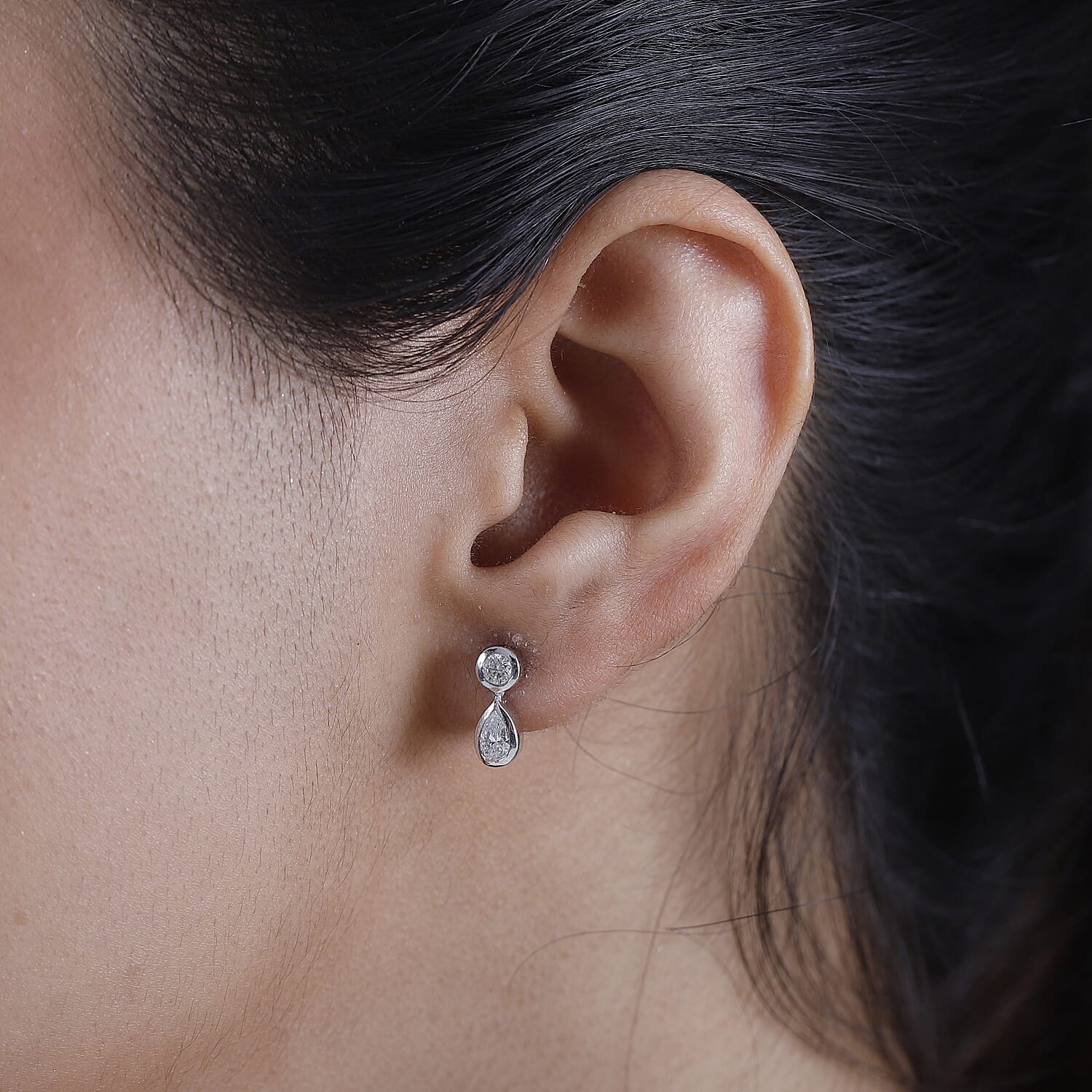 J Francis - SWAROVSKI ZIRCONIA in Teardrop Dangle Earrings in Rhodium Plated Sterling Silver 0.90 ct. 7877026 2