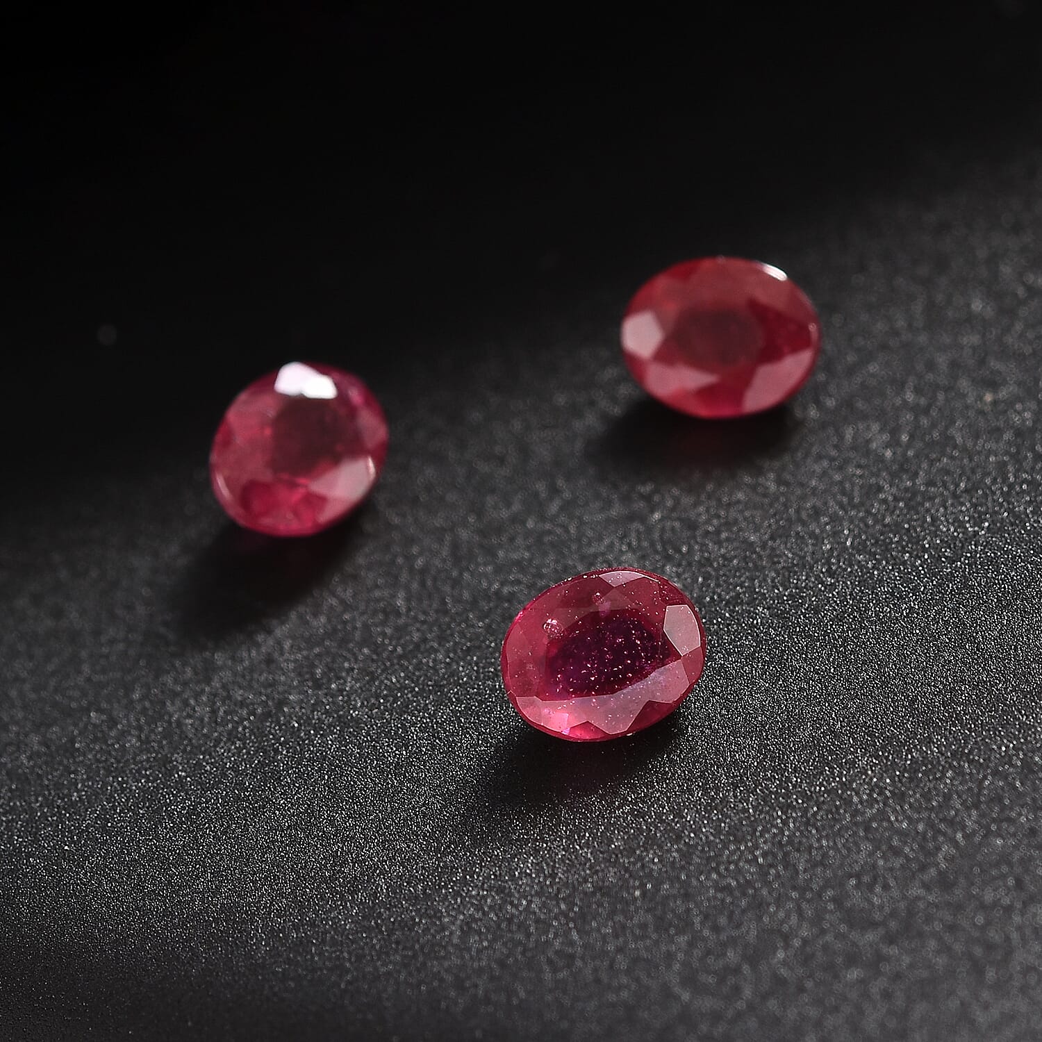 Set of 3 Fissure Filled Ruby Loose Gemstones in Oval Shape  1.34 Ct. 8068359 2