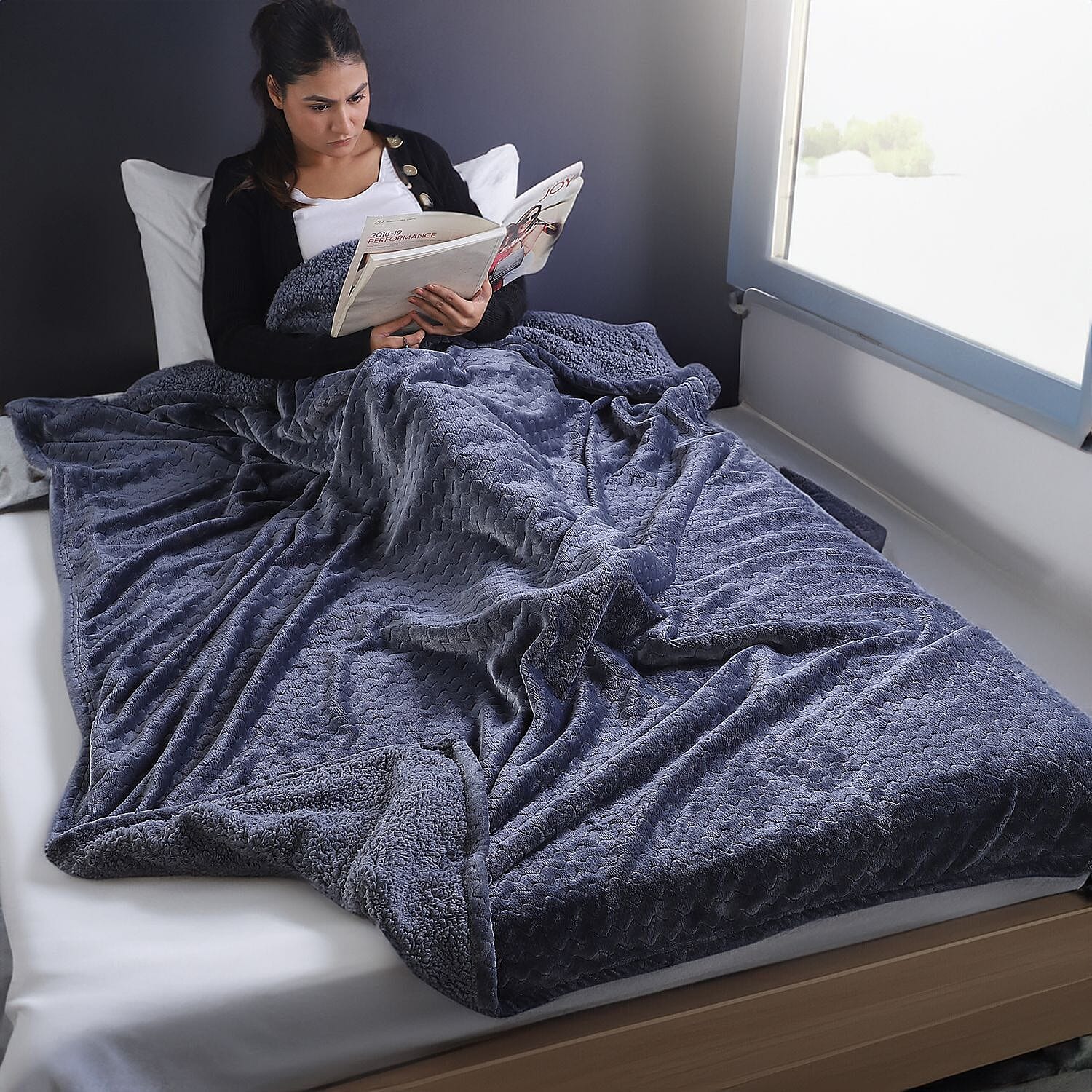 Cosy Flannel Double Layered Blanket - Grey 7644239 2