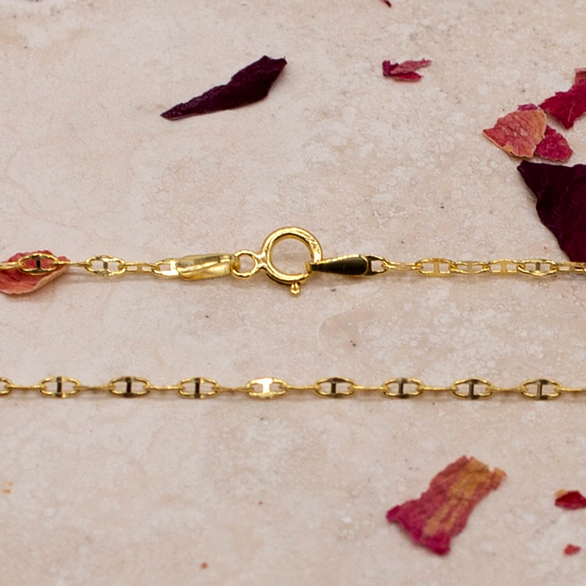 Flat Rambo Chain 18 Inch in 10K Yellow Gold 7570388 5
