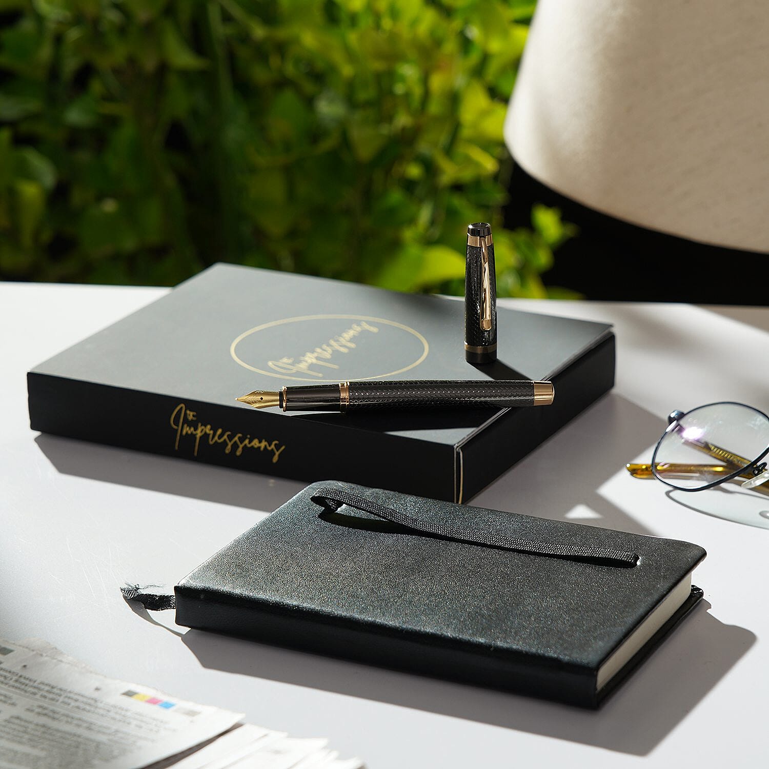 Black Fountain Pen with Diary Set with 2 Extra Refills 7168436 2