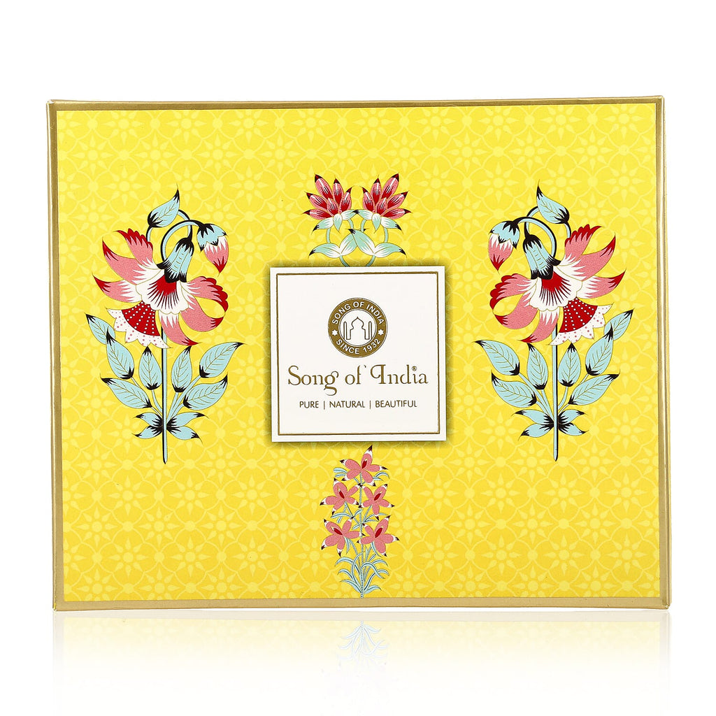 Song of India - Fragrance Gift Set - Reed Diffuser, soothing candles and a personalized message card