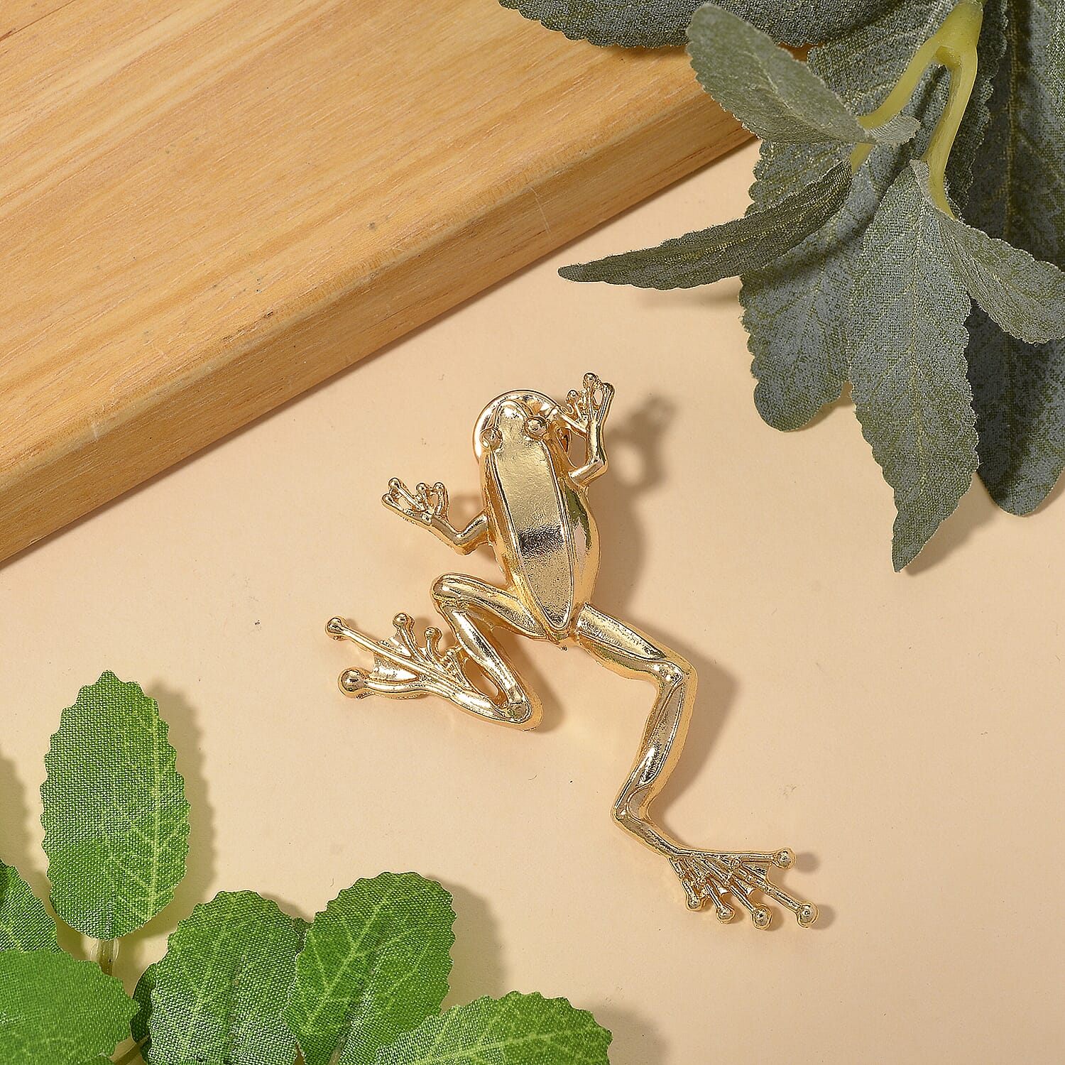 Frog Brooch With Push Pin - Frog symbolizes transformation, rebirth, and adaptability 8515009 3