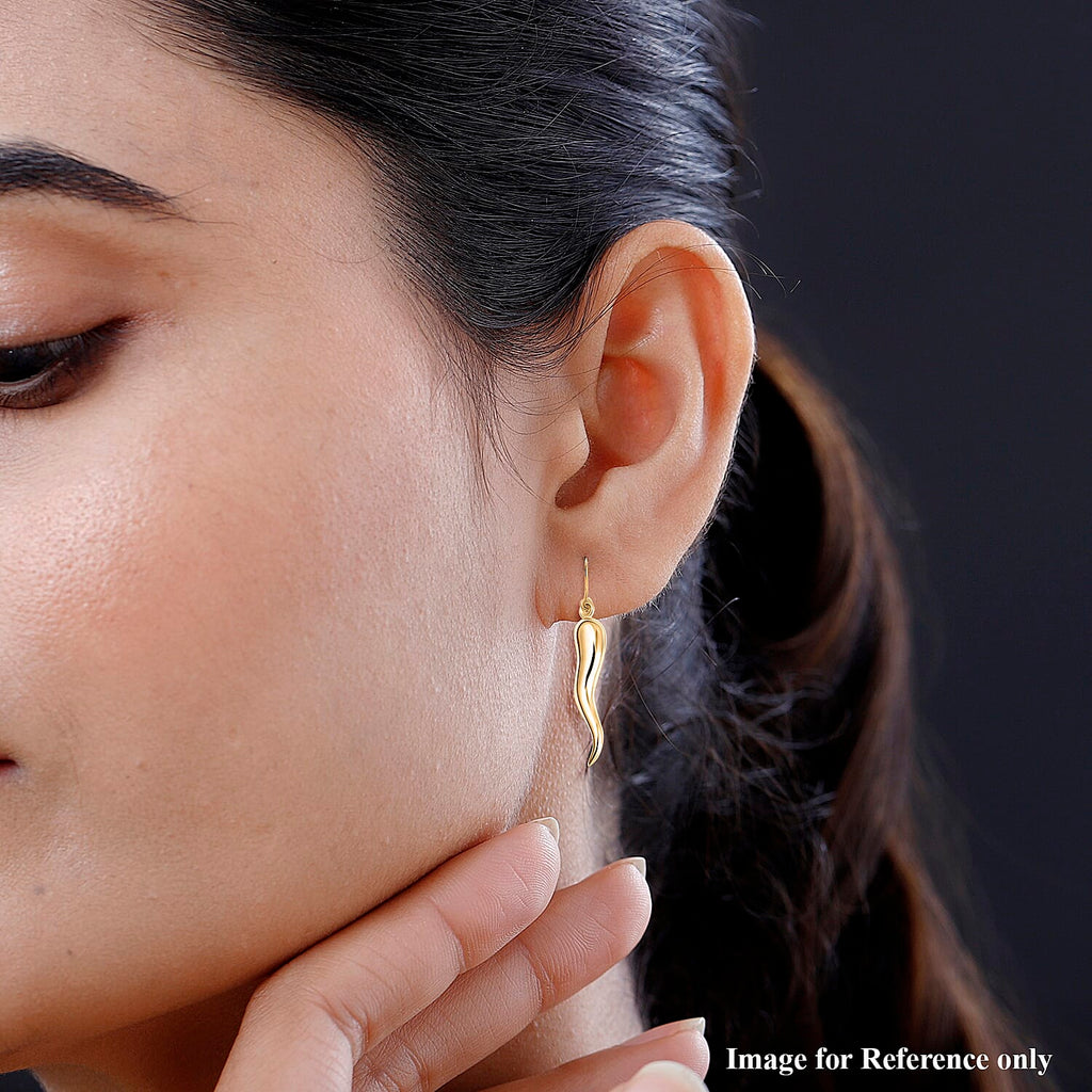 9K Yellow Gold Earring.