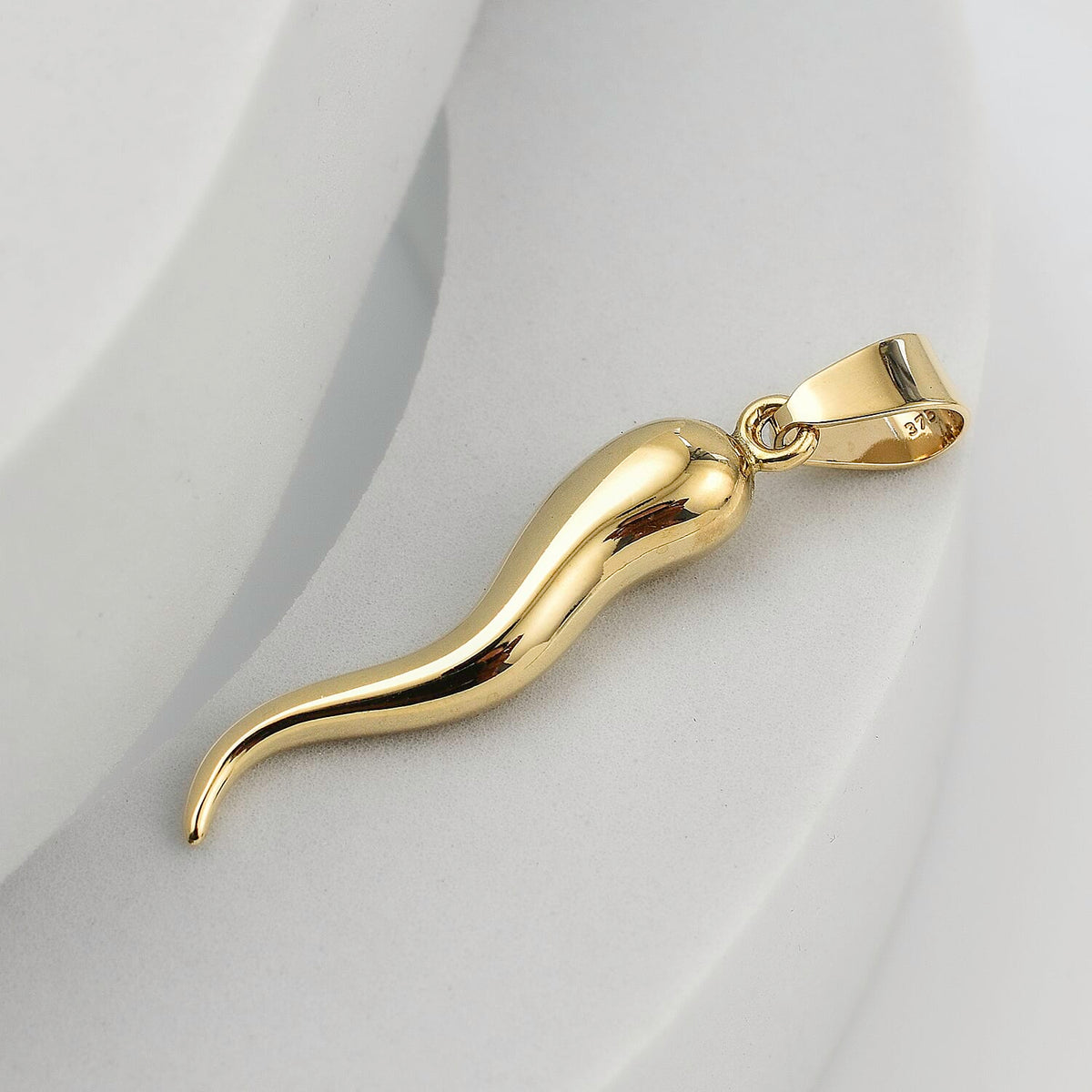 GP Collection 9K Yellow Gold Iconic Chili Pendant 7891546 2