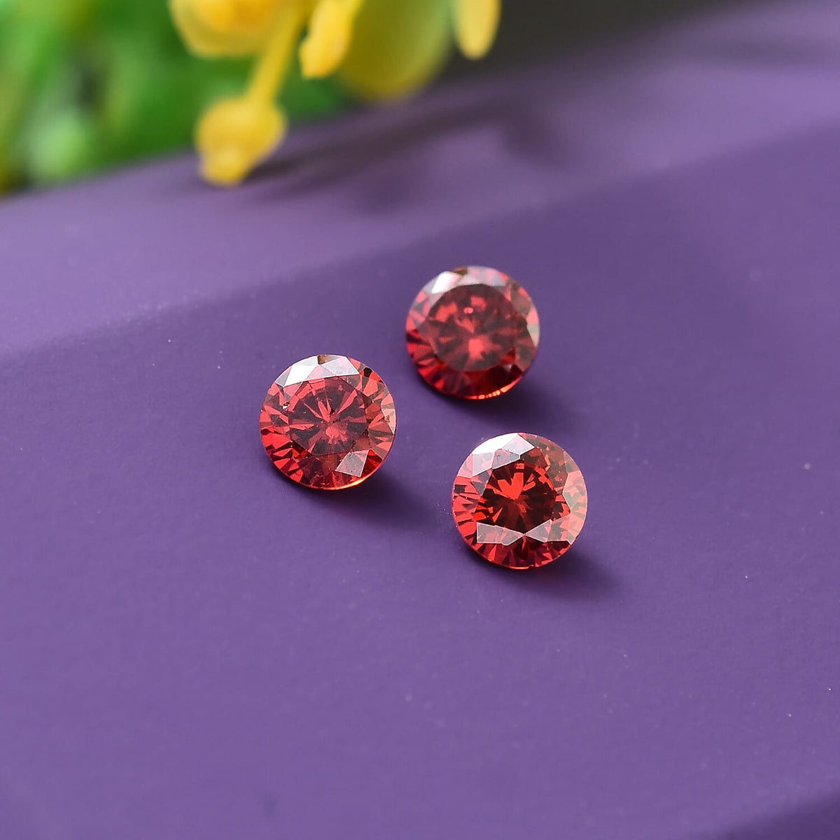 1.3 Ct. Set of 3 Garnet Cubic Zirconia Loose Gemstones in Round Shape 8062449 1