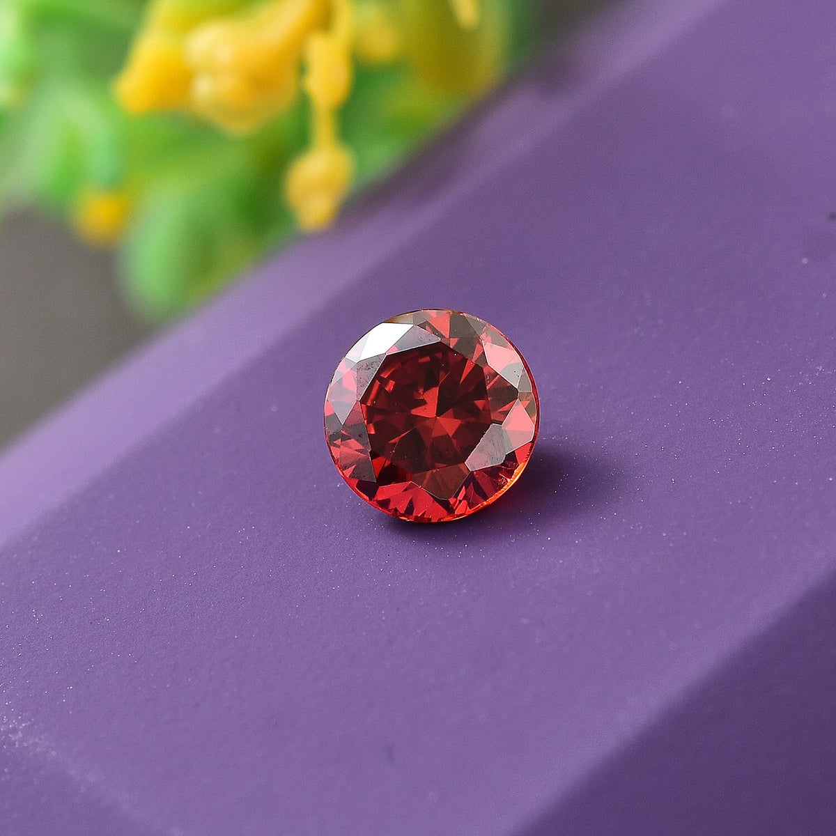 1.99 Ct. Garnet Cubic Zirconia Loose Gemstone in Round Shape 8062452 1