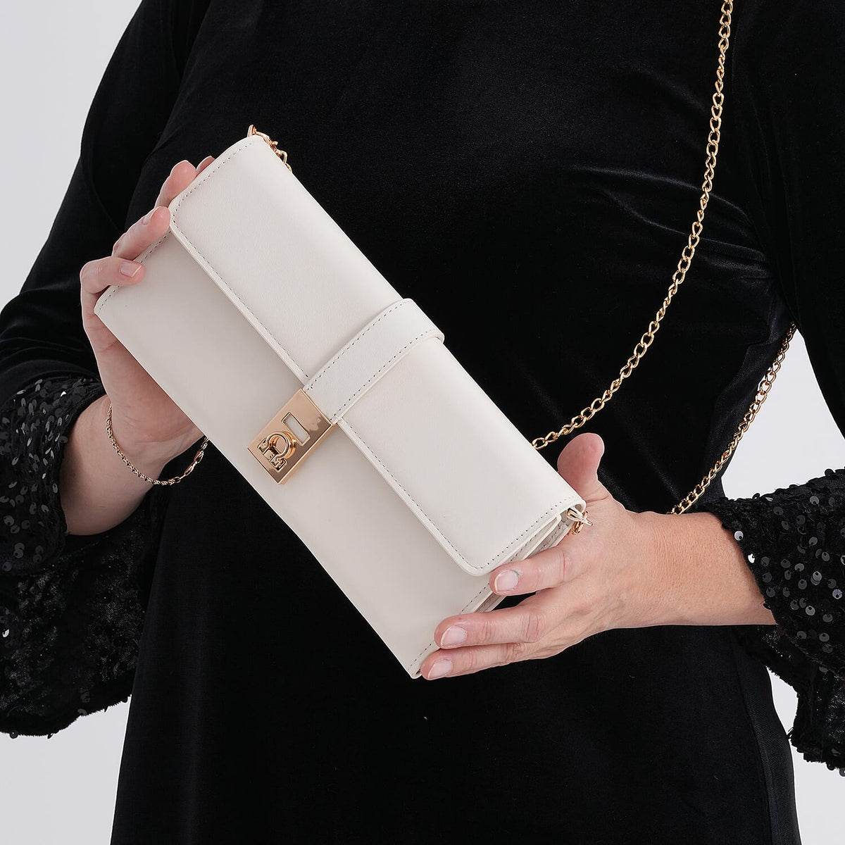 Genuine Leather RFID Blocking Travel Clutch with Chain Strap - White V32513538 3