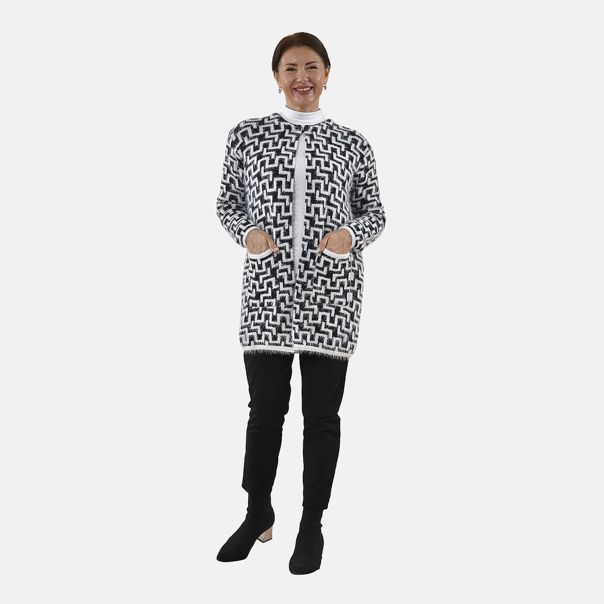 TAMSY Geometric Pattern Winter Coatigan with Pockets - Black and White Size 8 to 22 8860975 0