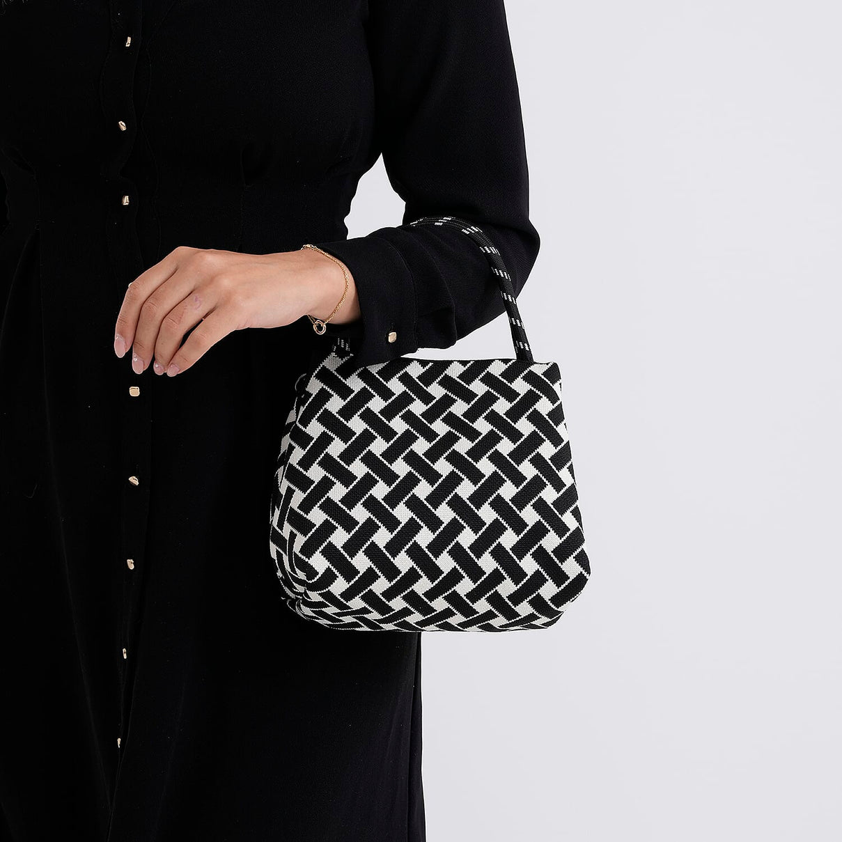 Geometric Woven Pattern Handbag with Shoulder Strap (130cm) - Black 8415363 4