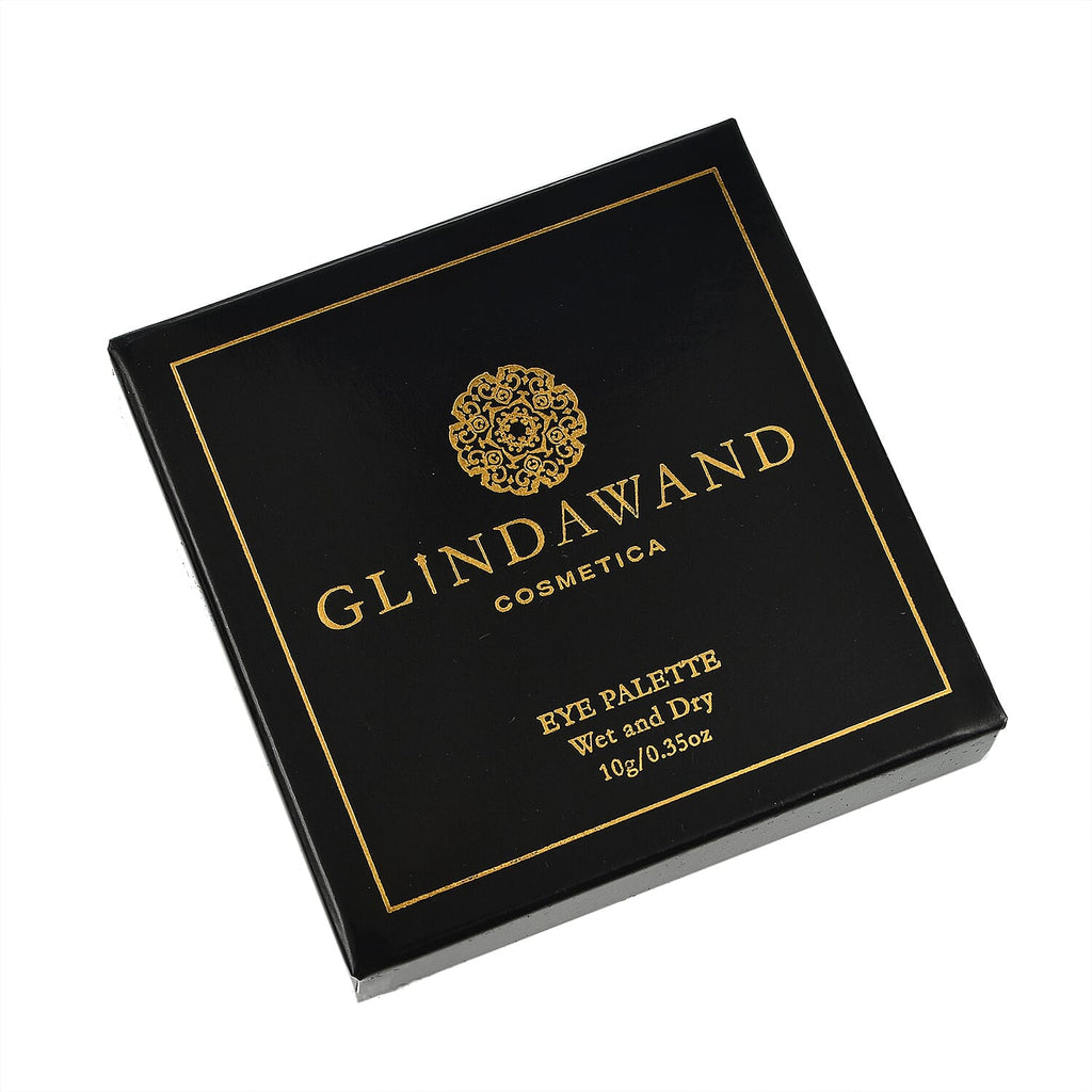 GlindaWand Smokey Night - Look 4 (1 x Smoke Fuma Eye Palette, 1 x Ava Cheek Palette, 1 x Patience Lipgloss & 1 x GlindaWand Makeup Bag)