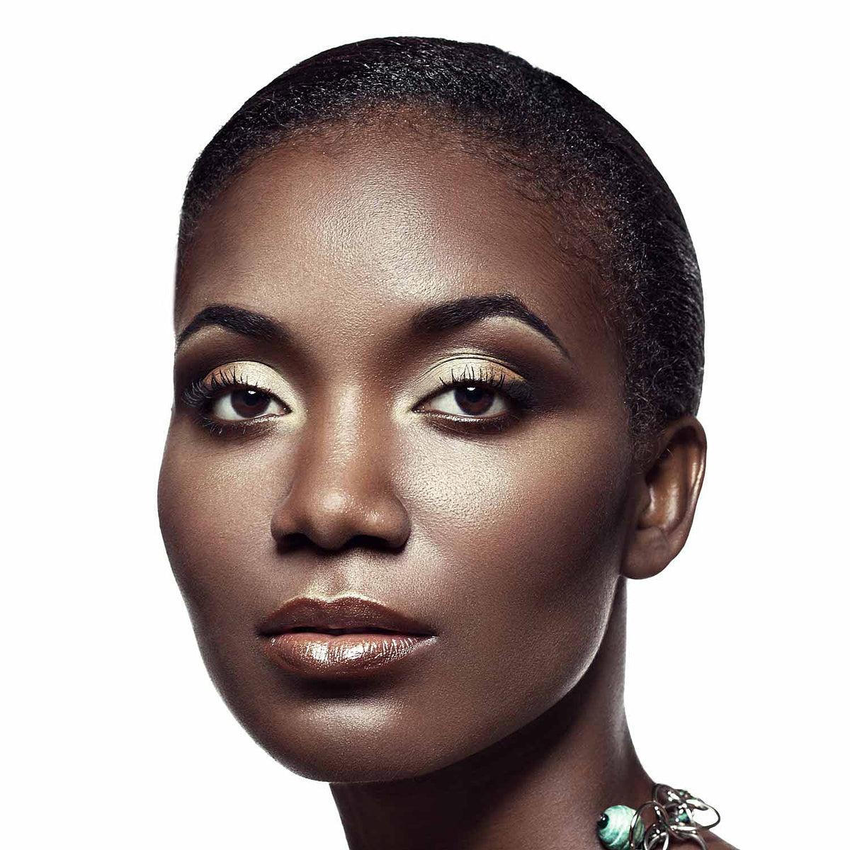 Glindawand: Duo Gift Box (Incl. Fountain of Youth Elixir - 25ml and Divinity Foundation Make Up - 10G) - Ebony 7147677 5