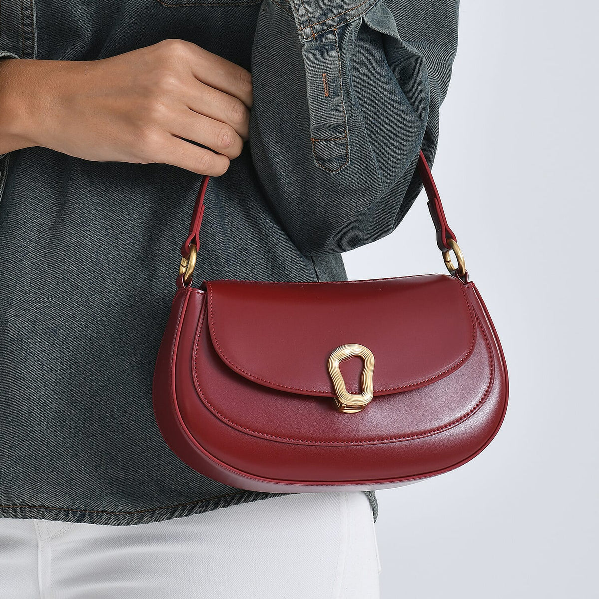 Grand Pelle Genuine Leather Saddle Crossbody Bag - Red V32621396 4