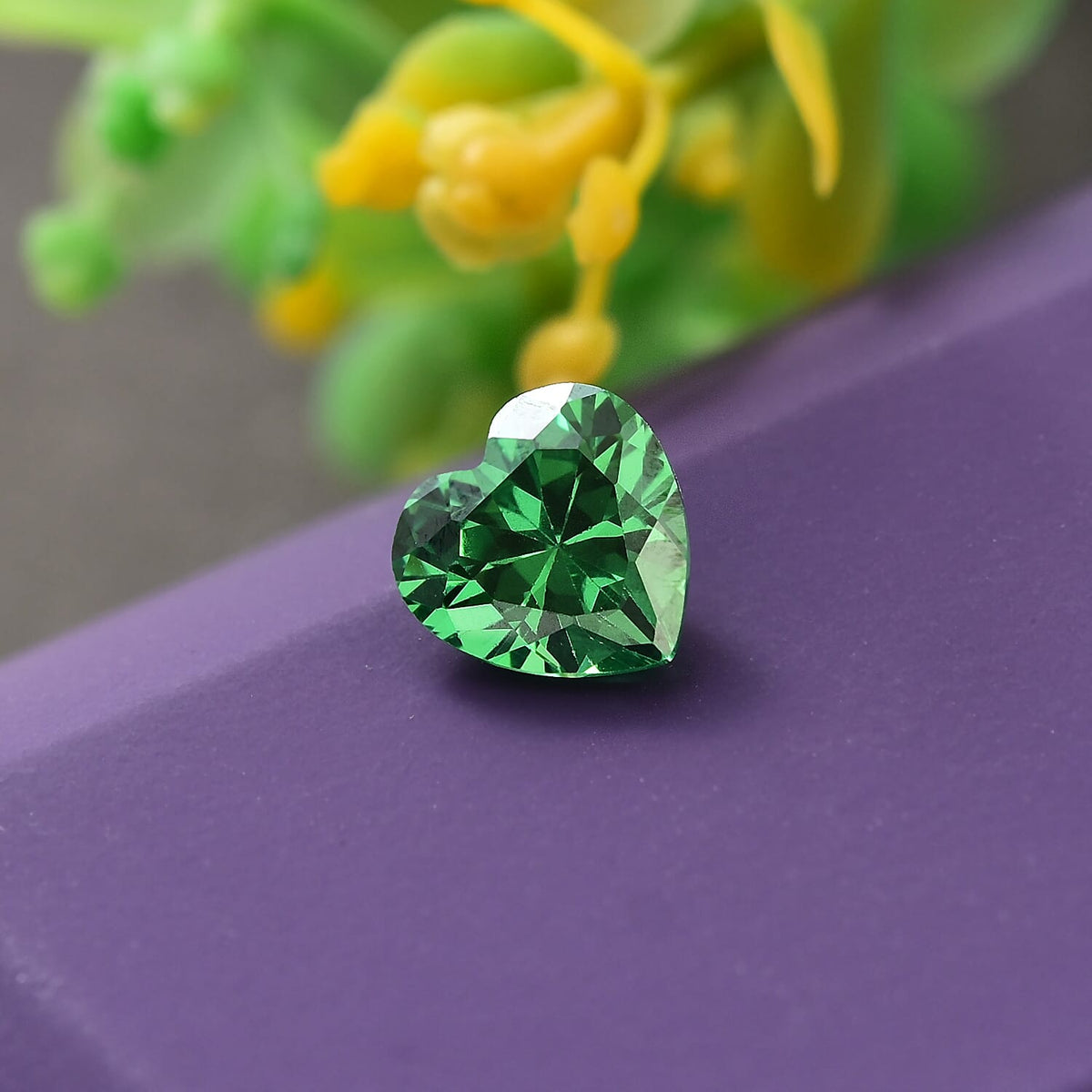 2.04 Ct. Green Cubic Zirconia Loose Gemstone in Heart Shape 8062457 1