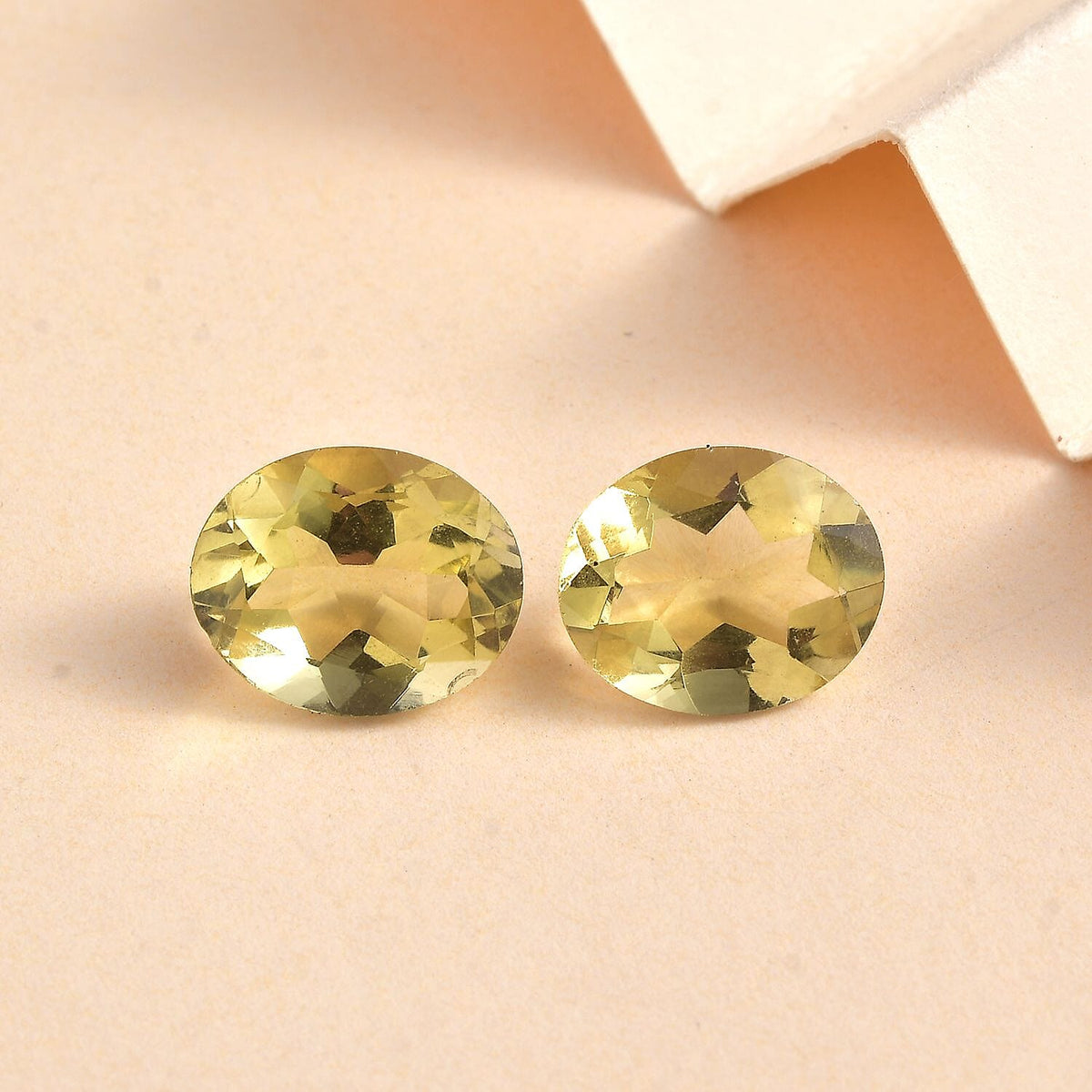 Set of 2 Green Gold Quartz Loose Gemstones in Oval Shape (11x9mm) 7851407 2
