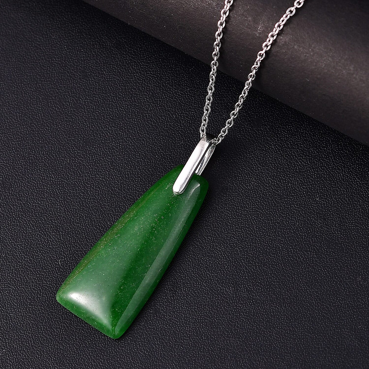 Green Jade Sterling Silver Pendant with Chain (Size - 20) 28.00 Ct. 4322325 3