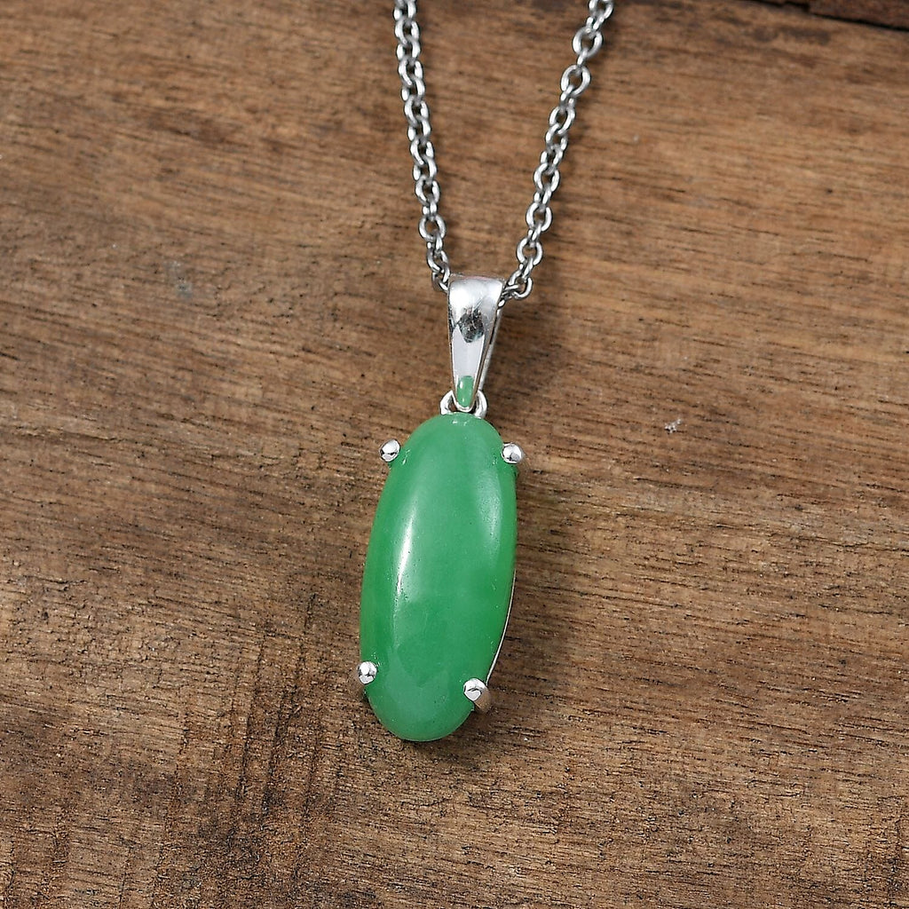 Green Jadeite Sterling Silver Pendant with Chain (Size 20) 6.700  Ct.