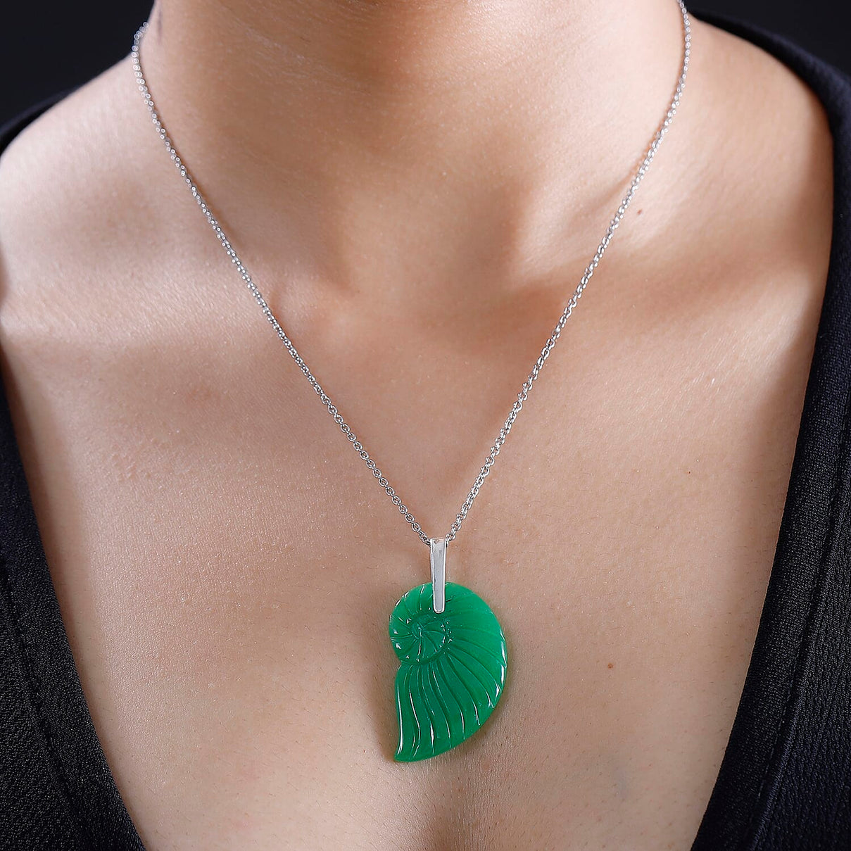 Green Jade Pendant with Chain (Size 20) in Platinum Overlay Sterling Silver  32.000  Ct. 4300027 1