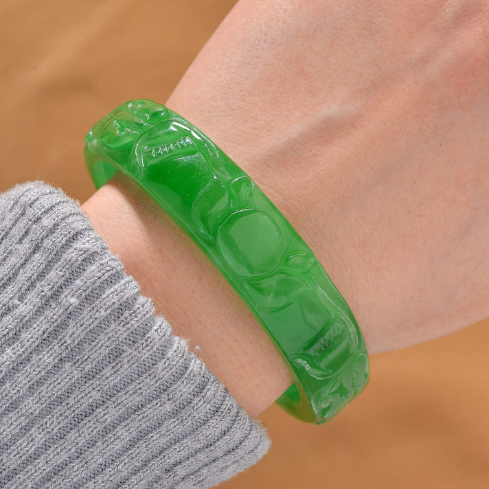 Green Jade Stone Carved Bangle (Size - 7) 290.00 Ct. 8064949 2