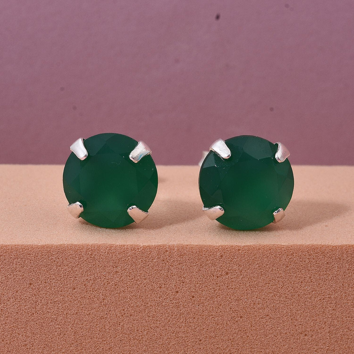 Green Onyx Solitaire Stud Earring with Push Back in Rhodium Overlay Sterling Silver 6.40 Ct. 8216320 1
