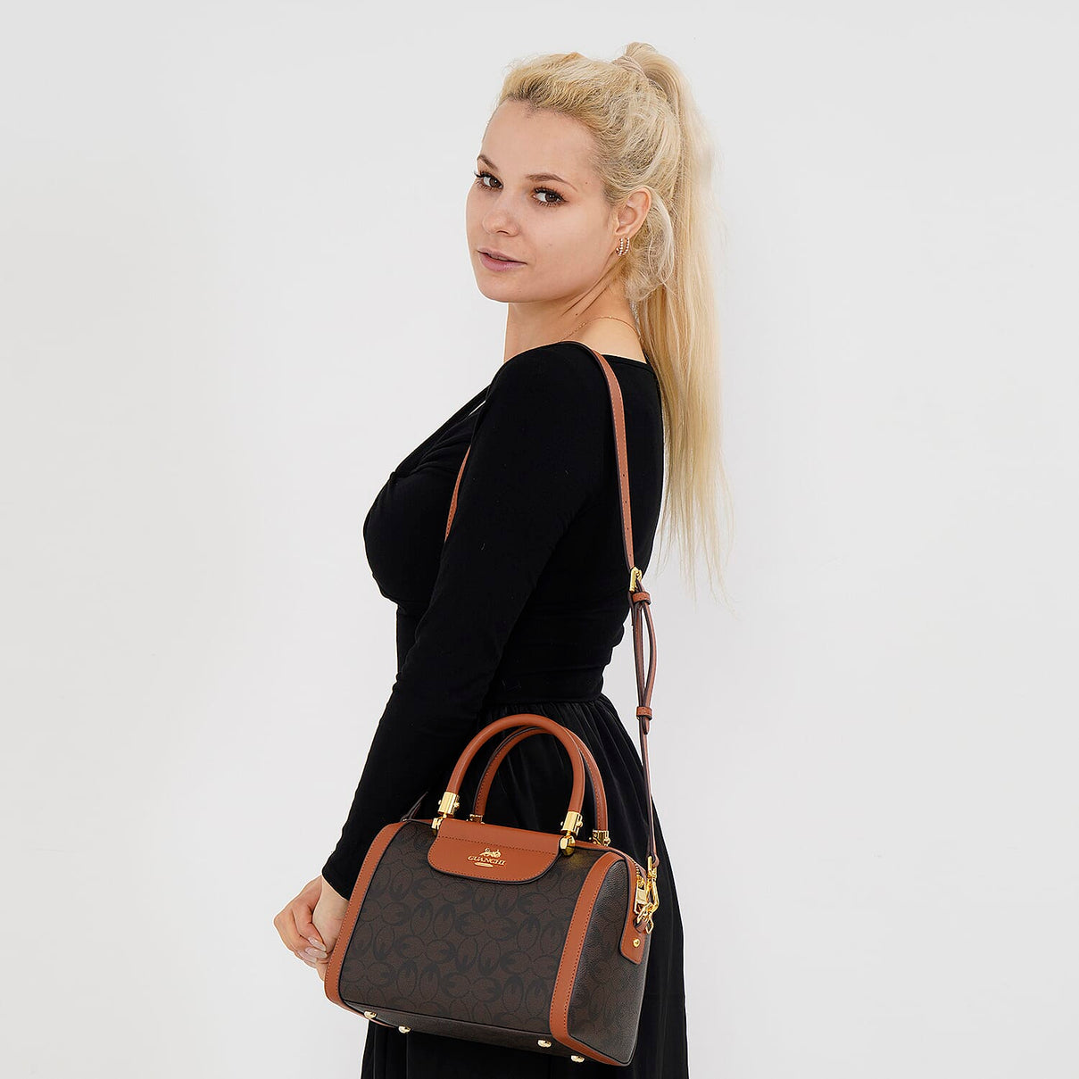 GUANCHI Crossbody Bag with Handle Drop - Dark Coffee &amp; Brown 7705152 1