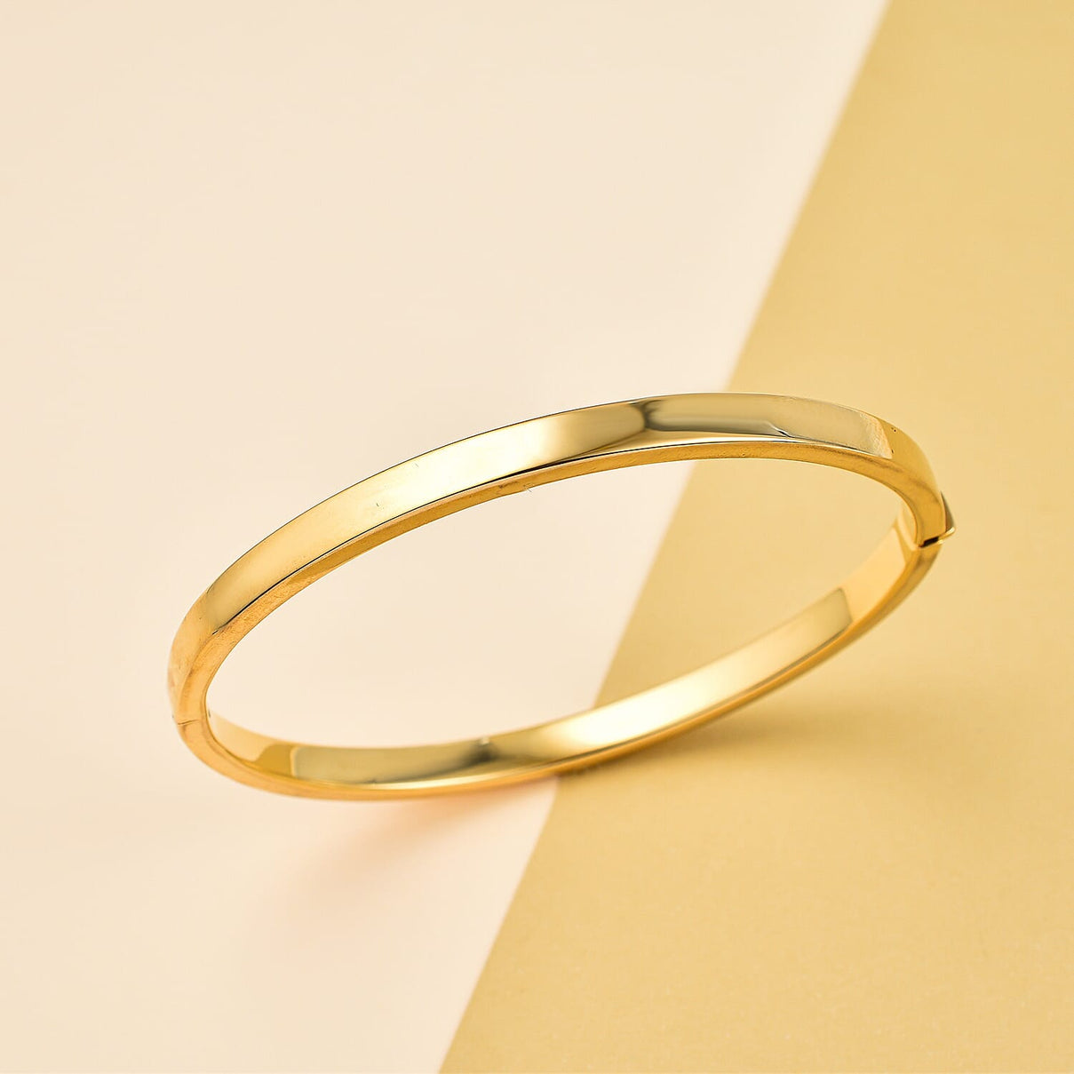 18K Yellow Gold Bangle (Size 7) 7602012 1