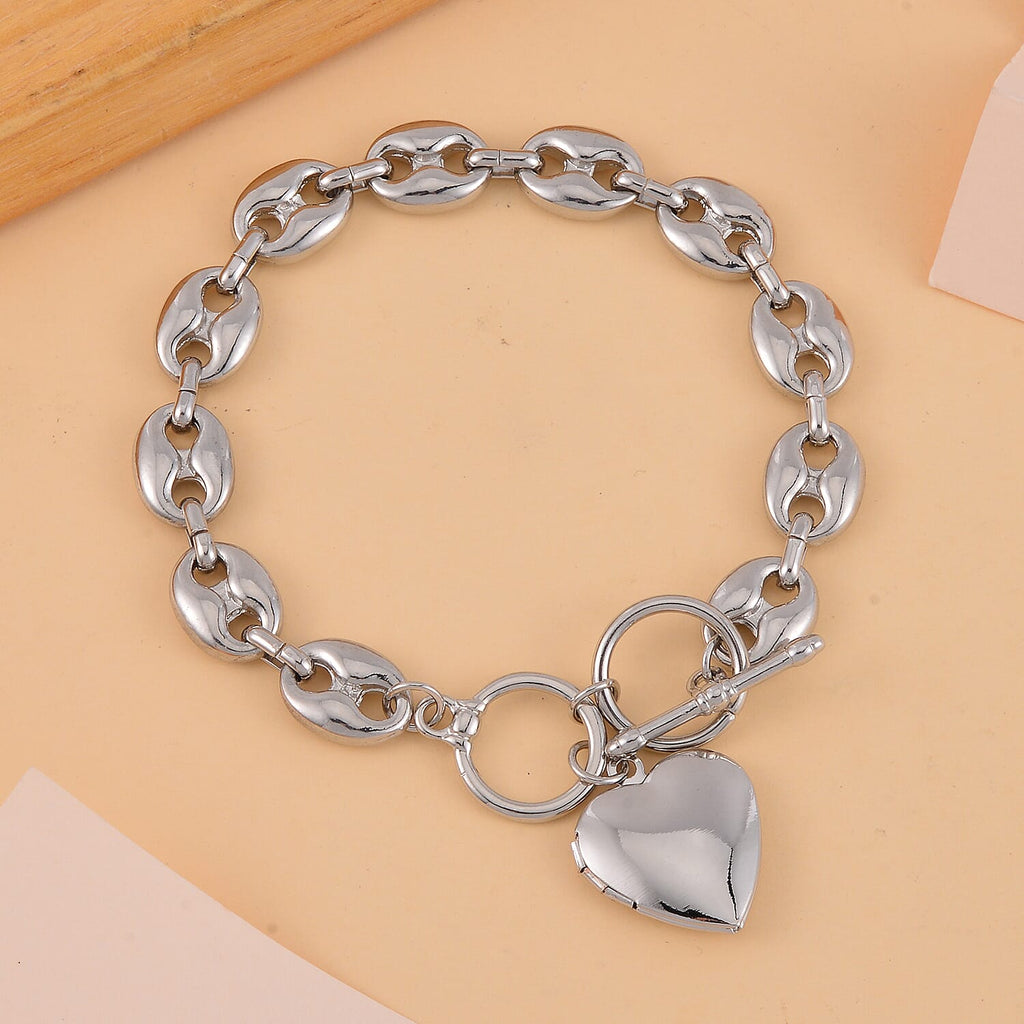 Designer Inspired - Launch Offer - Heart Charm Mariner Bracelet (Size - 7.5) with T-Bar Clasp