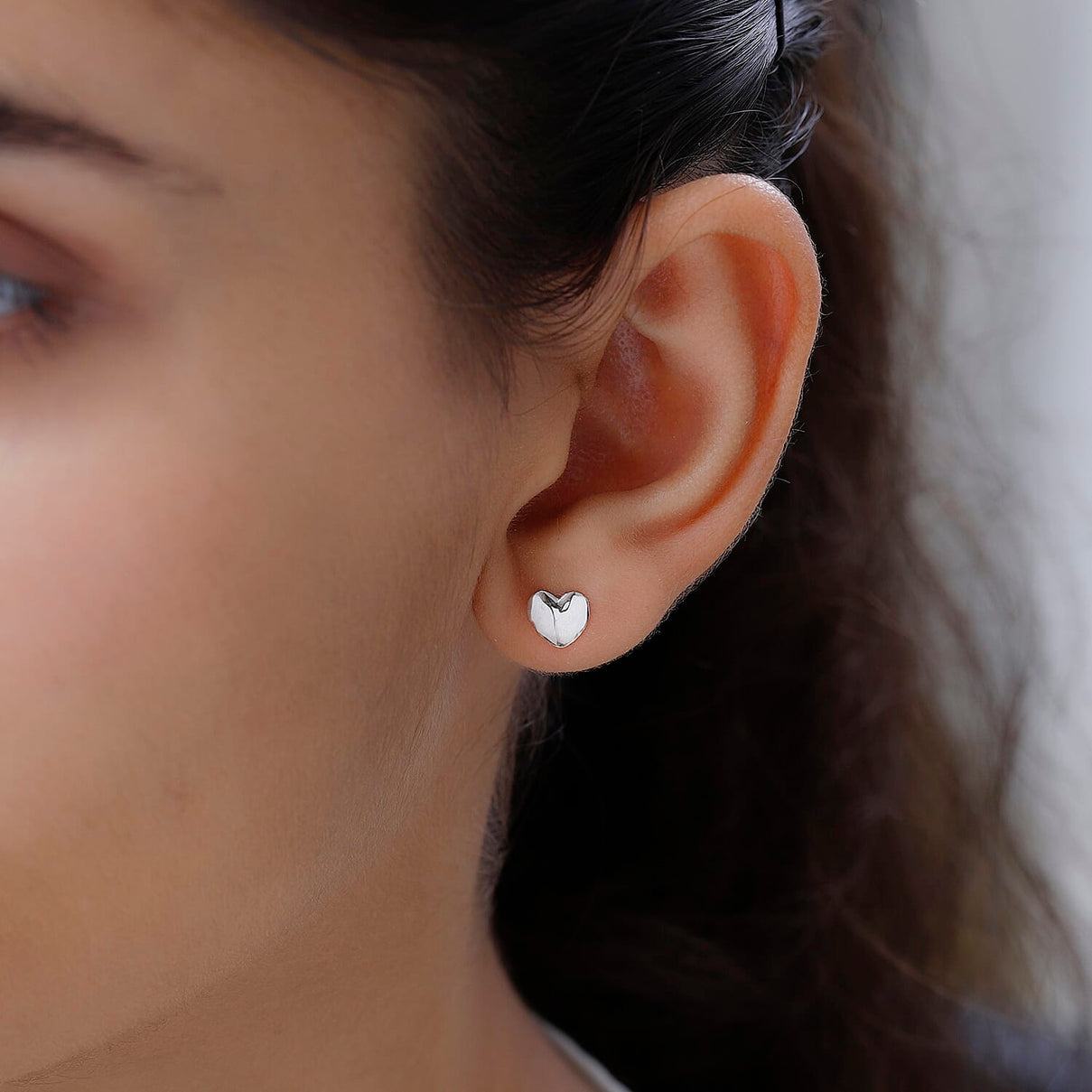 Heart Stud Earrings (with Push Post) in Sterling Silver with Platinum Plating 2667526 3