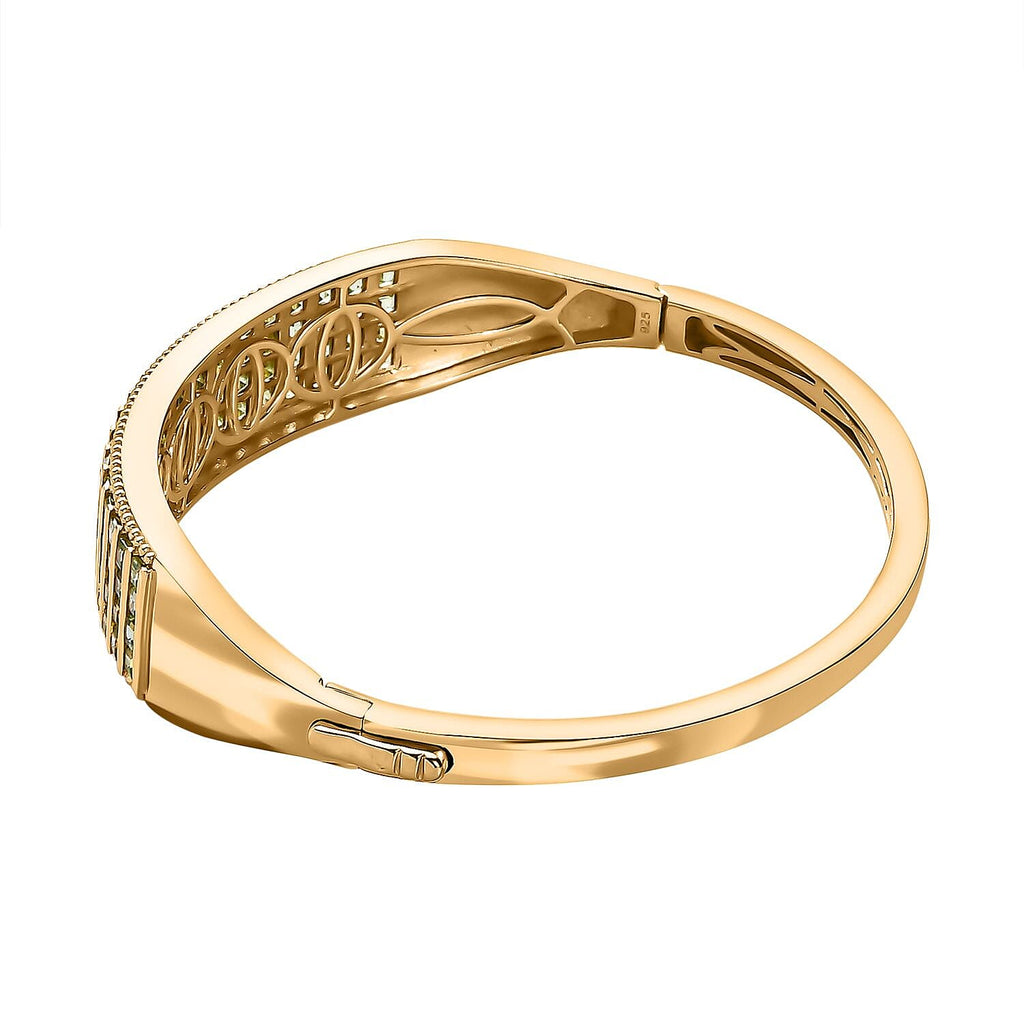 Hebei Peridot Bangle (Size - 7.5) in Yellow Gold Vermeil Plated Sterling Silver 6,55 Ct, Silver Wt. 24.33 Gms
