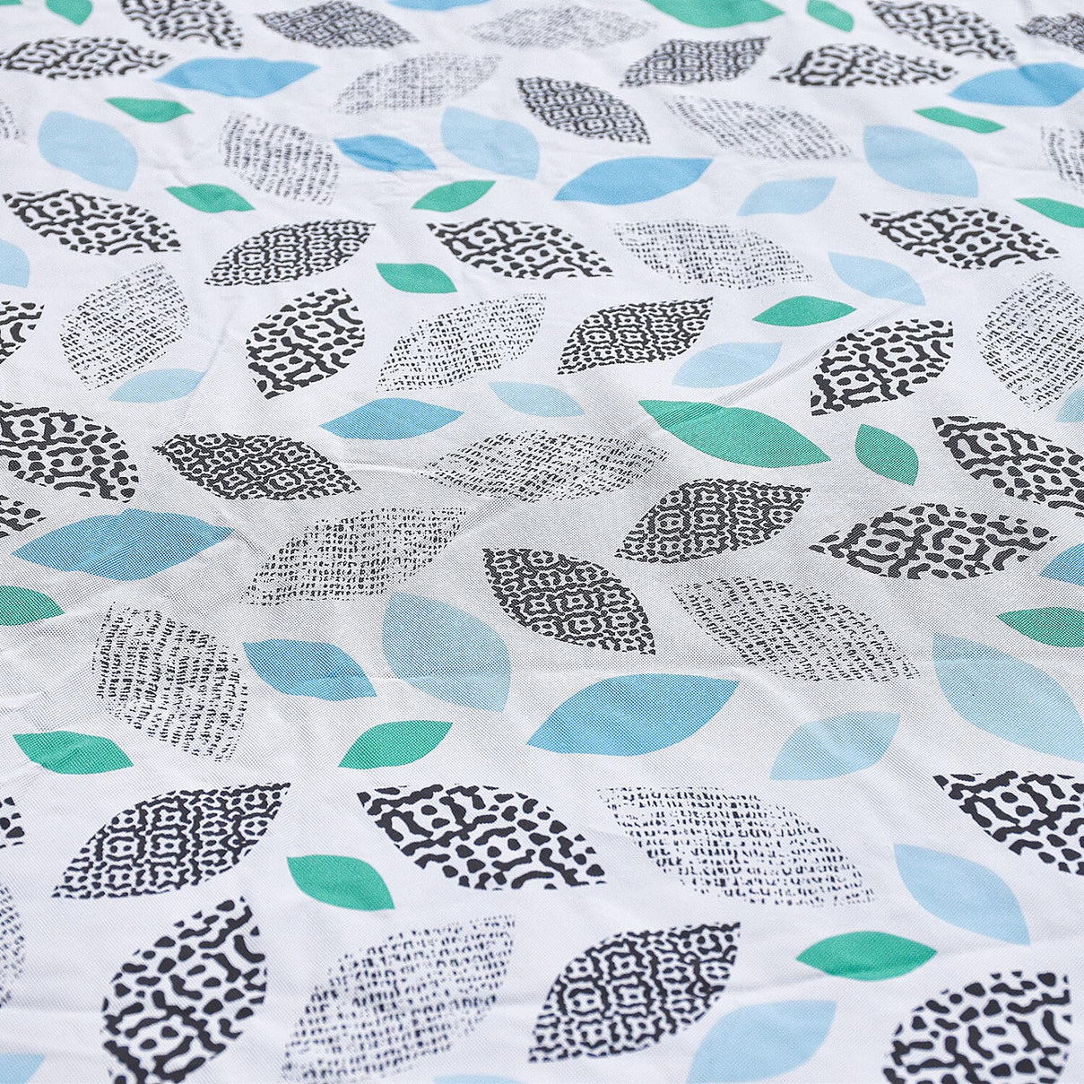 Homesmart Leaves Pattern Rectangle Table Cloth (Size 193x86 cm) - White and Multi 7276191 2