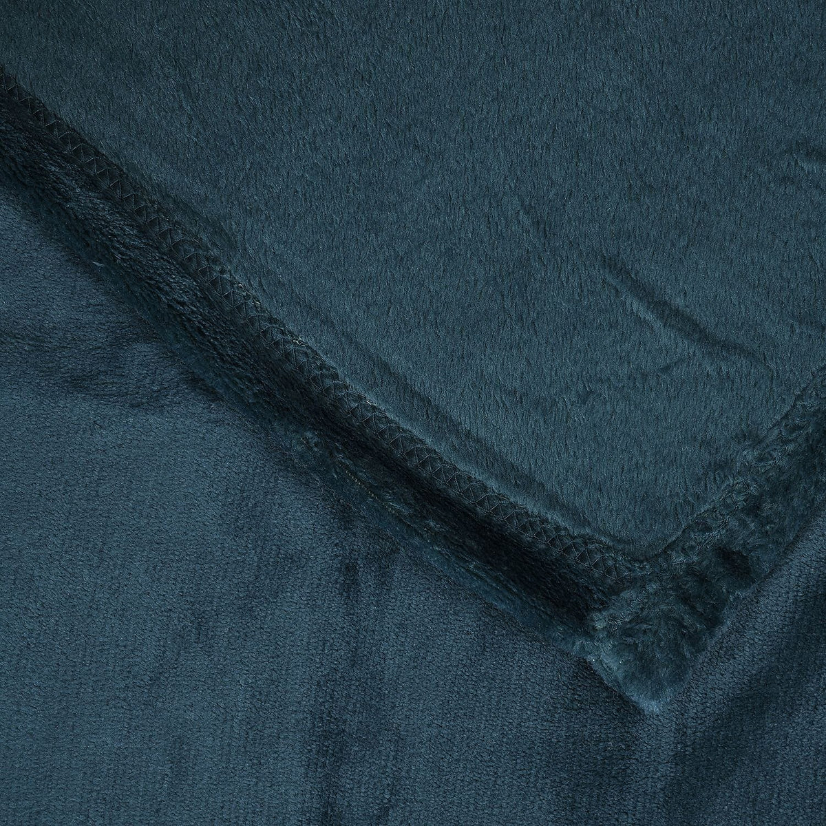 Homesmart Super Soft Flannel Blanket with Sleeves - Green 7083319 3