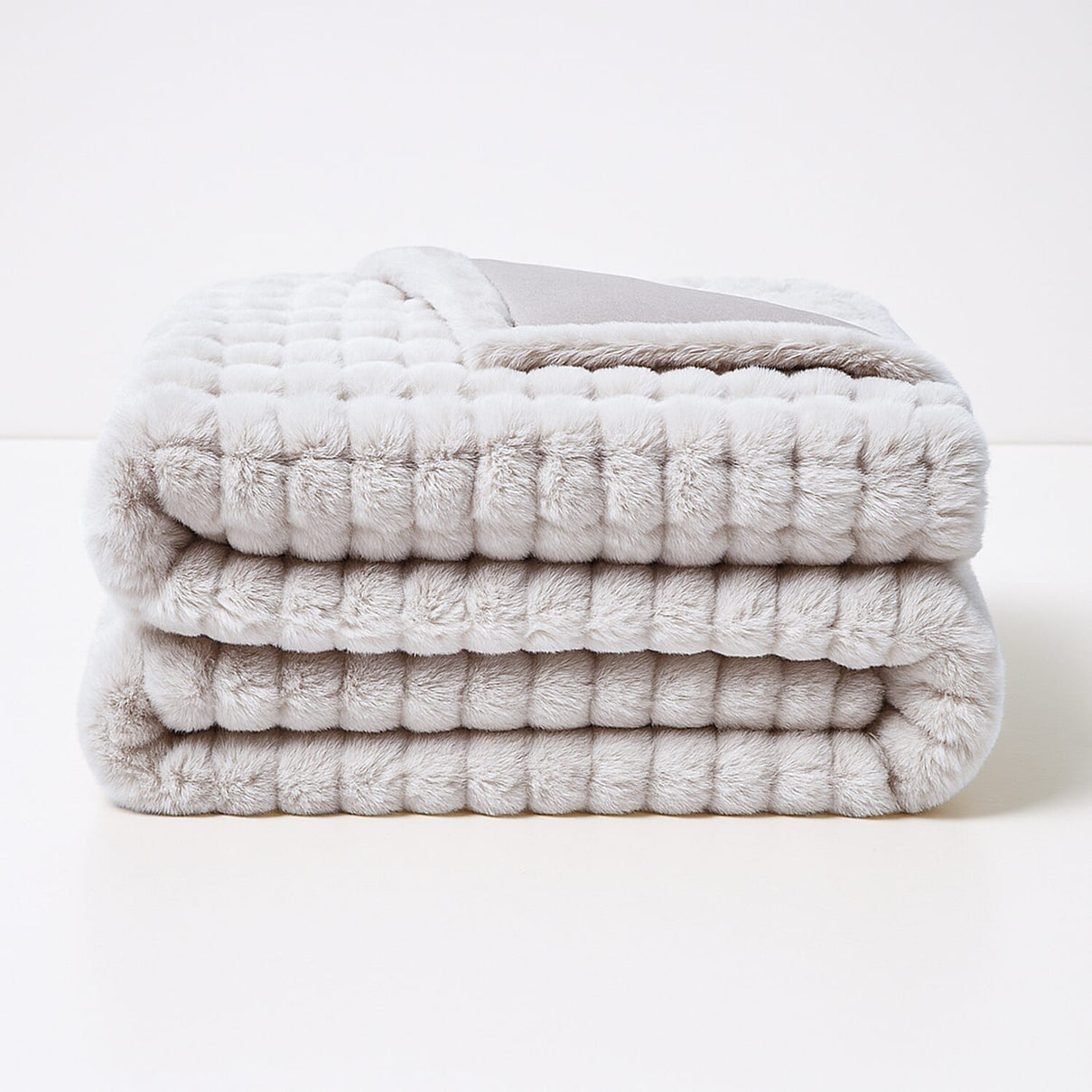Homesmart Super Soft Sculptured Faux Fur Blanket (180 x 150cm) - Cream V32532953 2