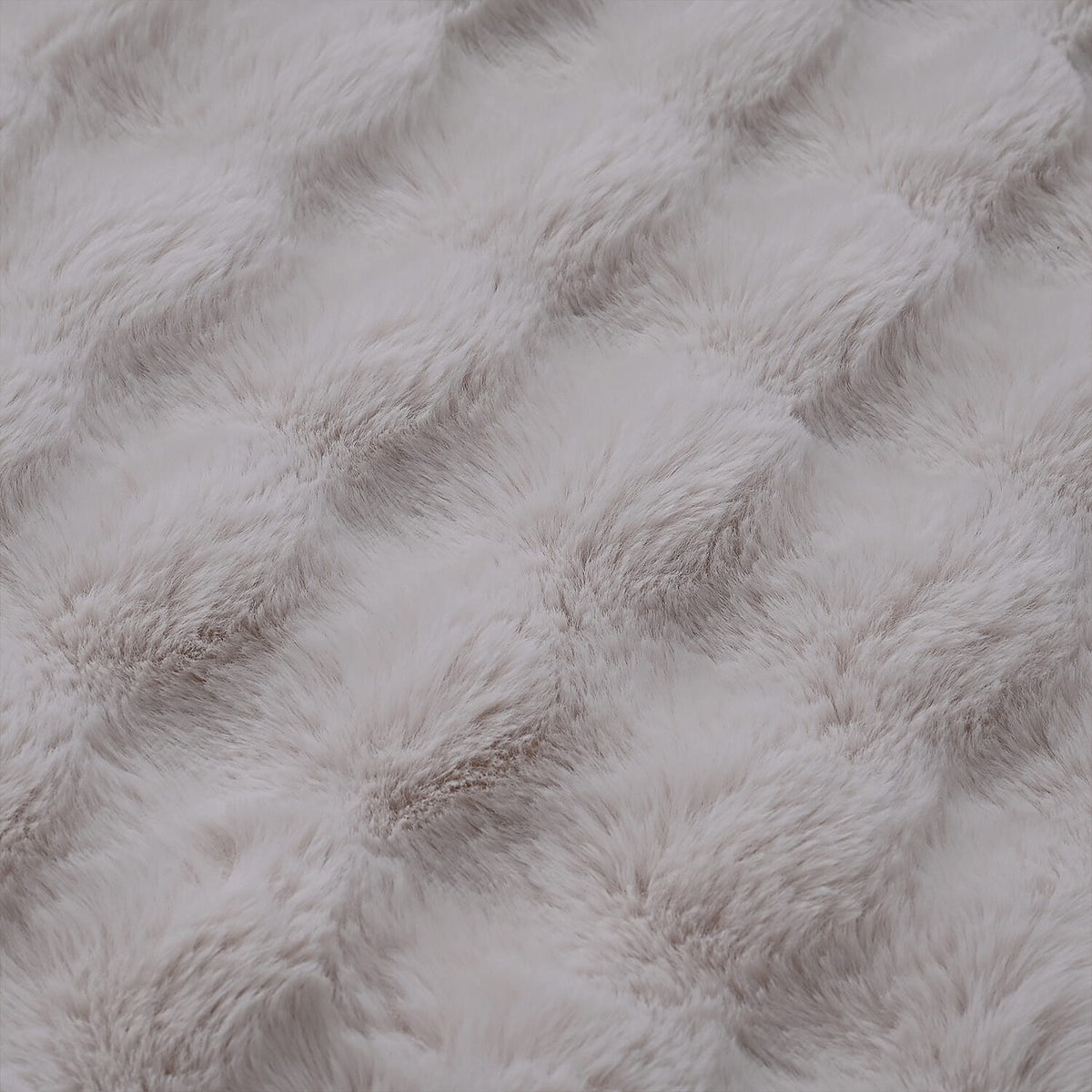 Homesmart Super Soft Sculptured Faux Fur Blanket (180 x 150cm) - Cream V32532953 4