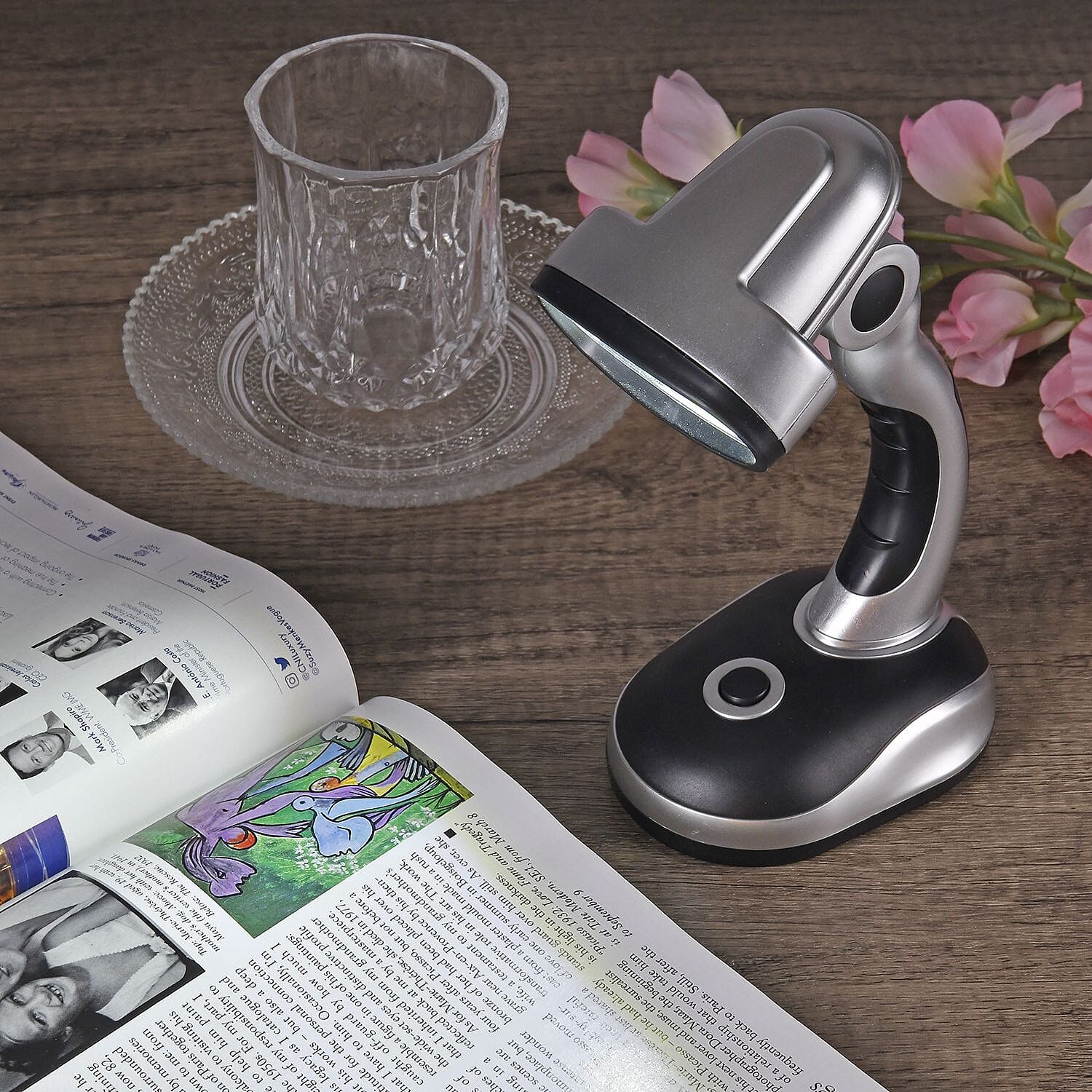 Homesmart Table Lamp (Size 20x11x8 cm) 3xAA Batteries (Not Inc.) - White &amp; Black 7456900 2