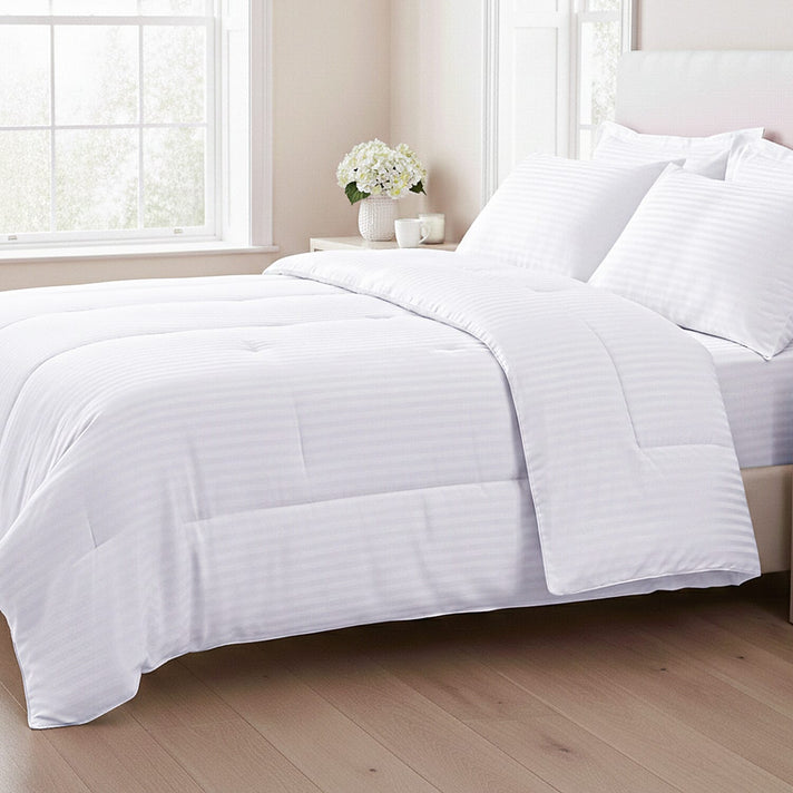 Hush Haven 6-Piece Summer Striped Comforter Set - inc Comforter, Fitted Sheet, 2xHousewife &amp; 2xOxford Pillowcase (King, 225 x 220cm) - White 8357216 1