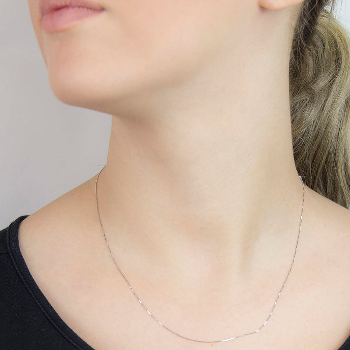 ILIANA 18K White Gold 0.6mm Venetian Box Chain 16 Inch 7572017 2