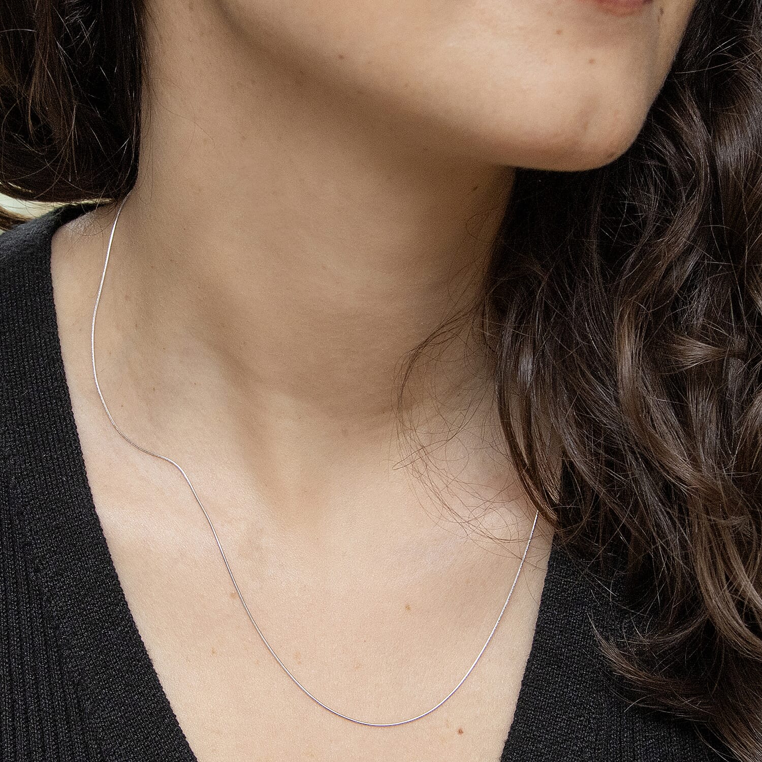 ILIANA 18K White Gold Round Snake Chain 18 Inch 7192299 1