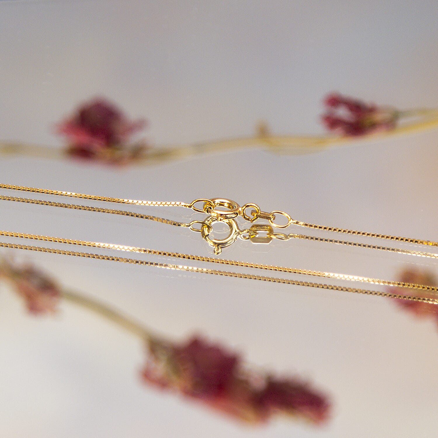 ILIANA 18K Yellow Gold Venetian Box Chain 18 Inch 7571666 2