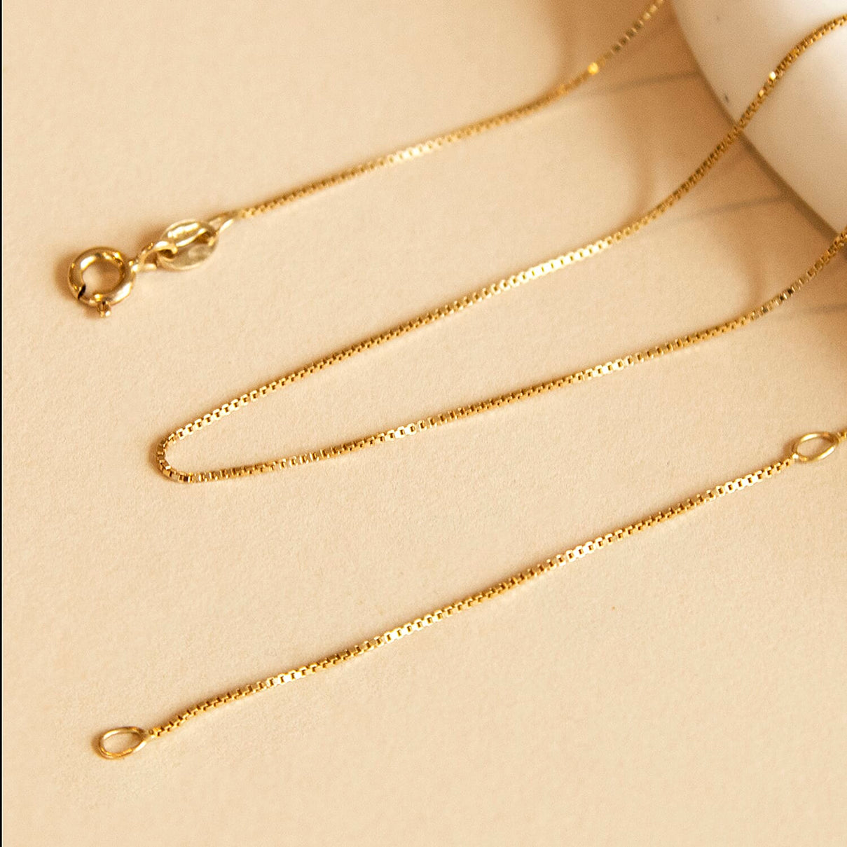 ILIANA 18K Yellow Gold Venetian Box Chain Adjustable 18 Inch to 20 Inch 7571661 2