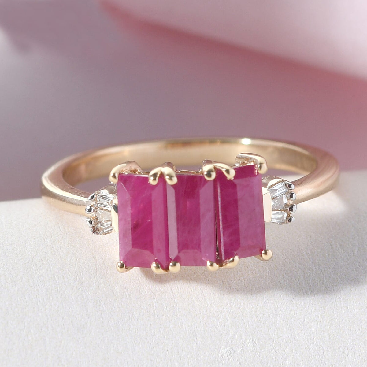 ILIANA AAA Ruby and Diamond SI /G-H 1.54 Ct. Trilogy Inspired Ring in 18K Yellow Gold, Wt. 2.53 Gms 8963216 1