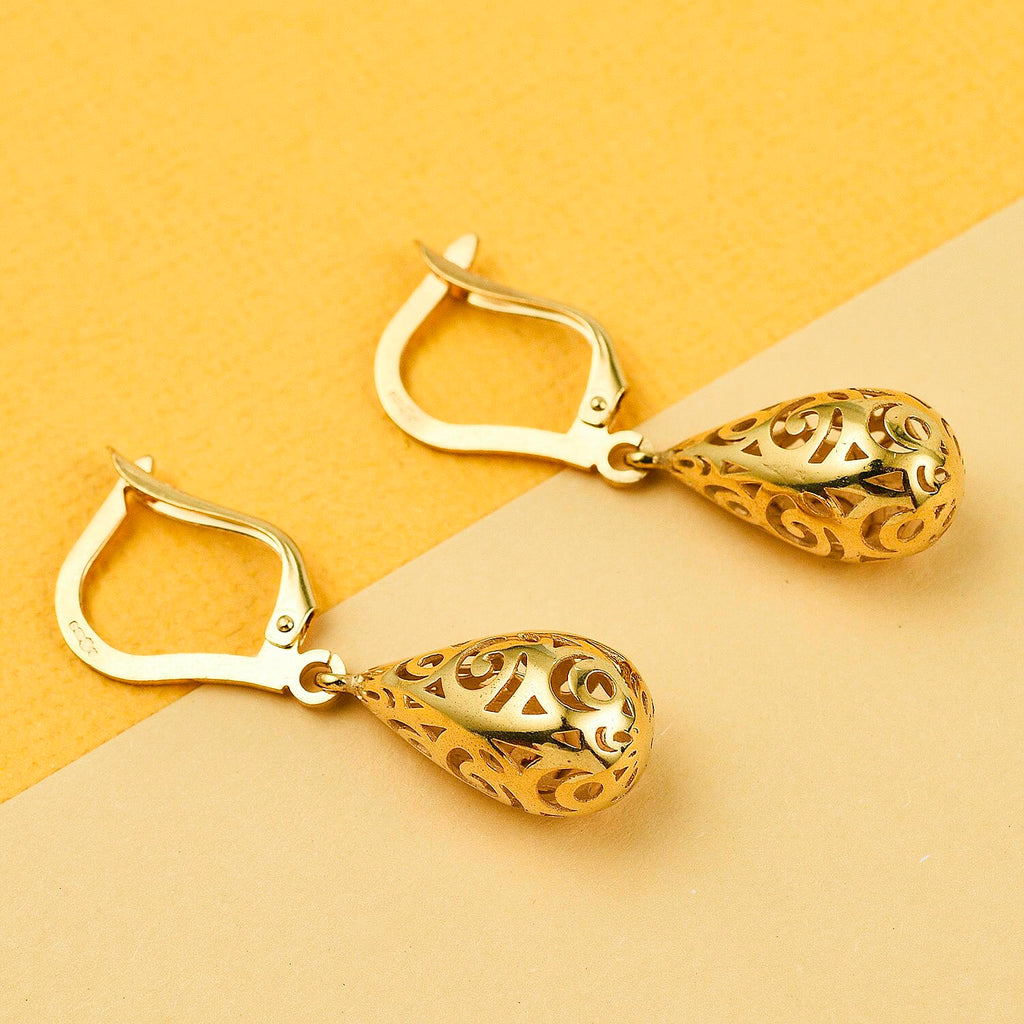 Italian Closeout Deal - First Time - 9K Yellow Gold Filigree Teardrop Earrings