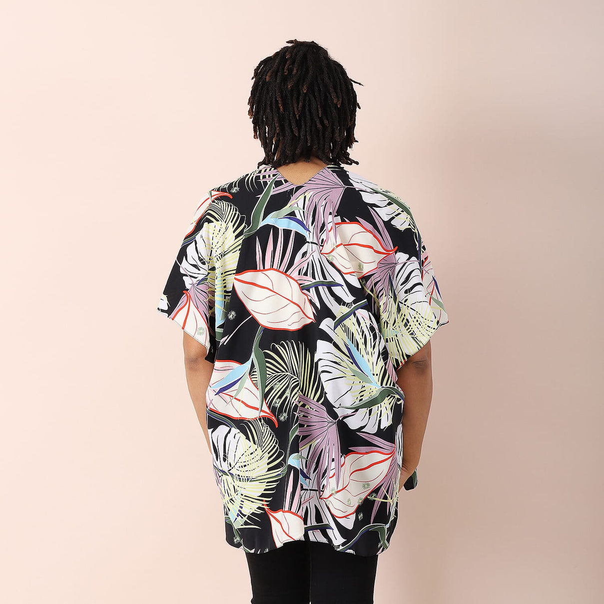 JOVIE Printed Pattern V-Neckline Kimono 6250813 1