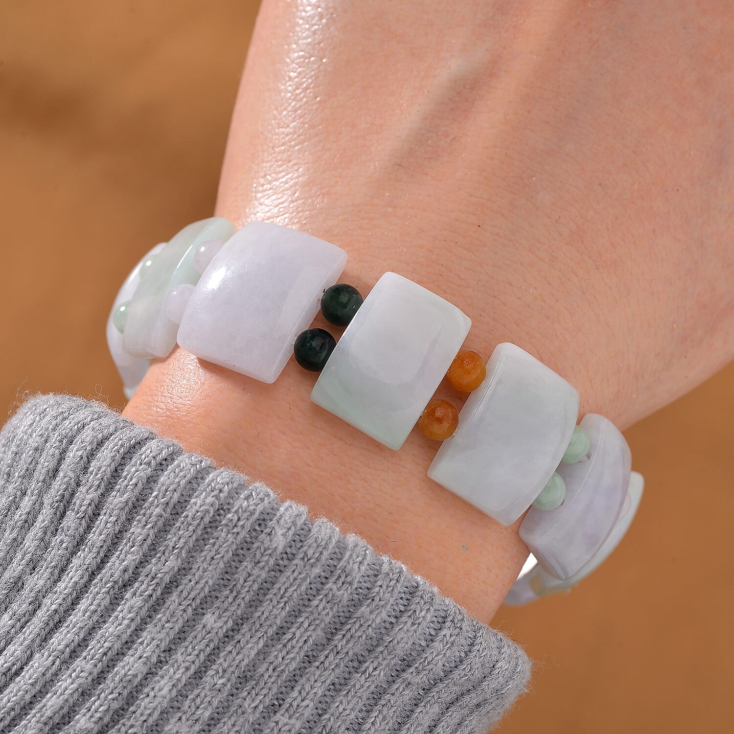 Jade Stone Bracelet 200.00 ct. 7954564 1