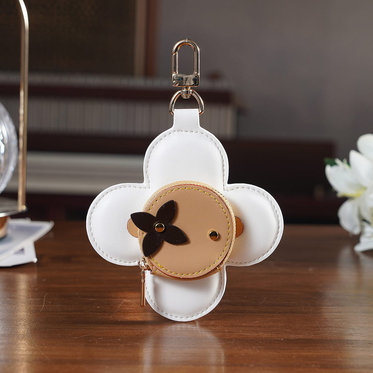 Genuine Leather Flower Keychain Bag Charm - Zipped Mini Coin Purse - White &amp; Khaki V32514546 2
